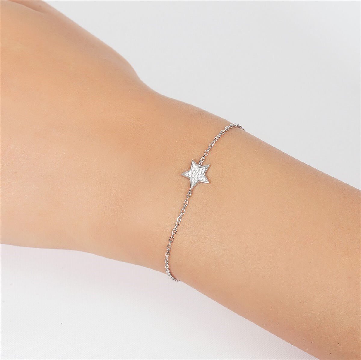 Yıldız Figürlü Gümüş Bileklik