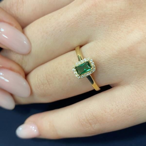 Zümrüt Renkli Kenar Taşlı Altın Yüzük YZA 110 01 21 00