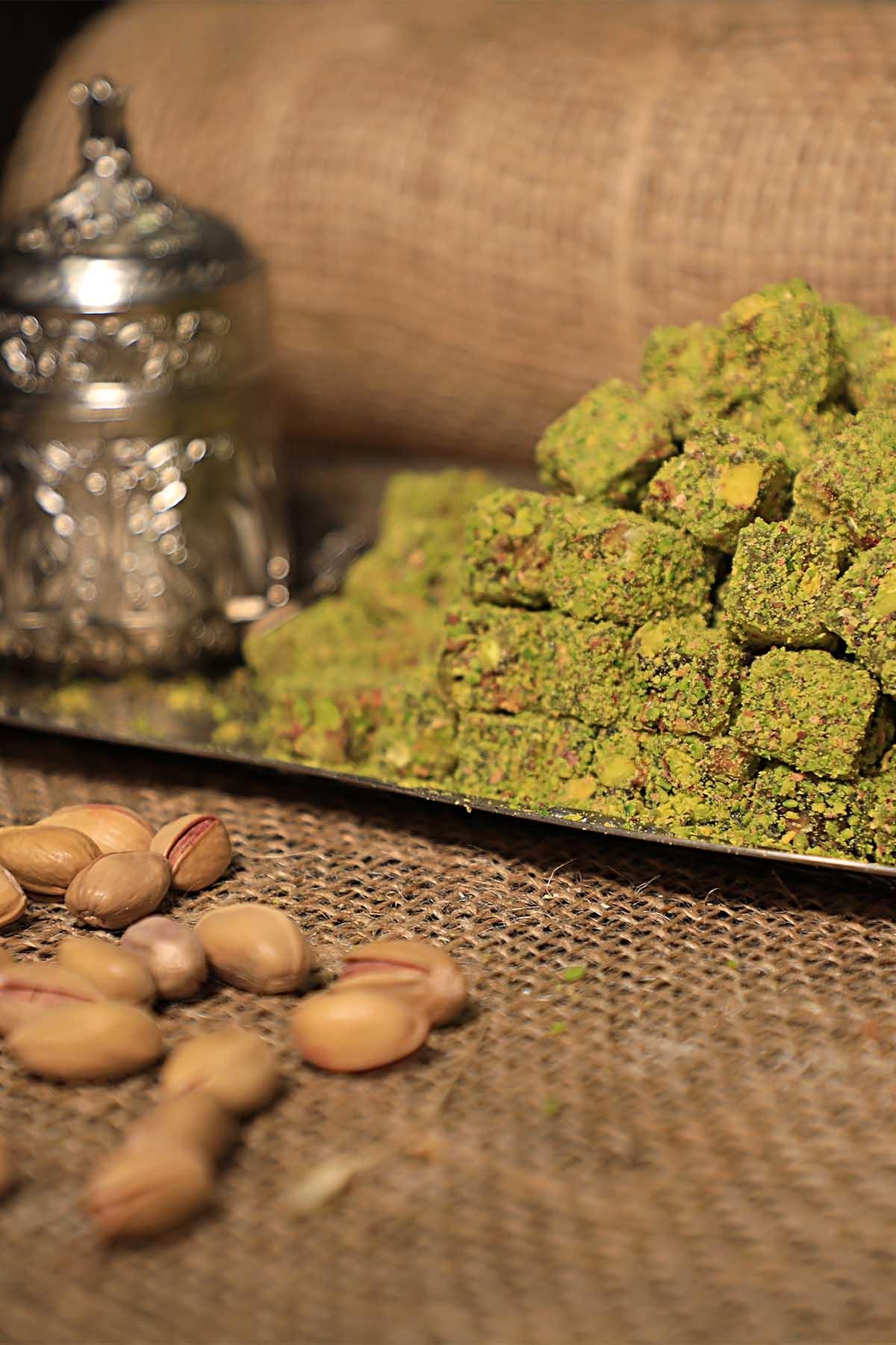 Toz Antepfıstıklı Çifte Kavrulmuş Kuş Lokumu