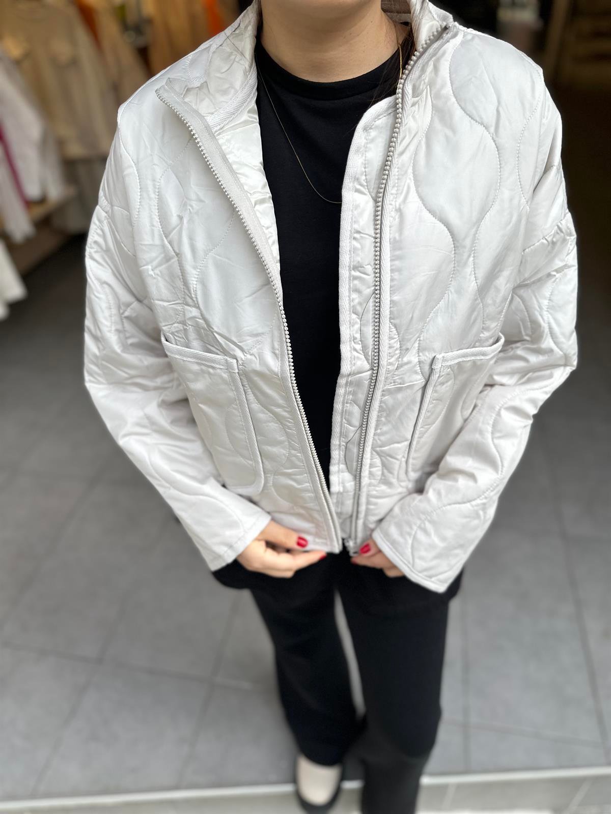 A. Taş Kapitone Ceket | StrawberryWear