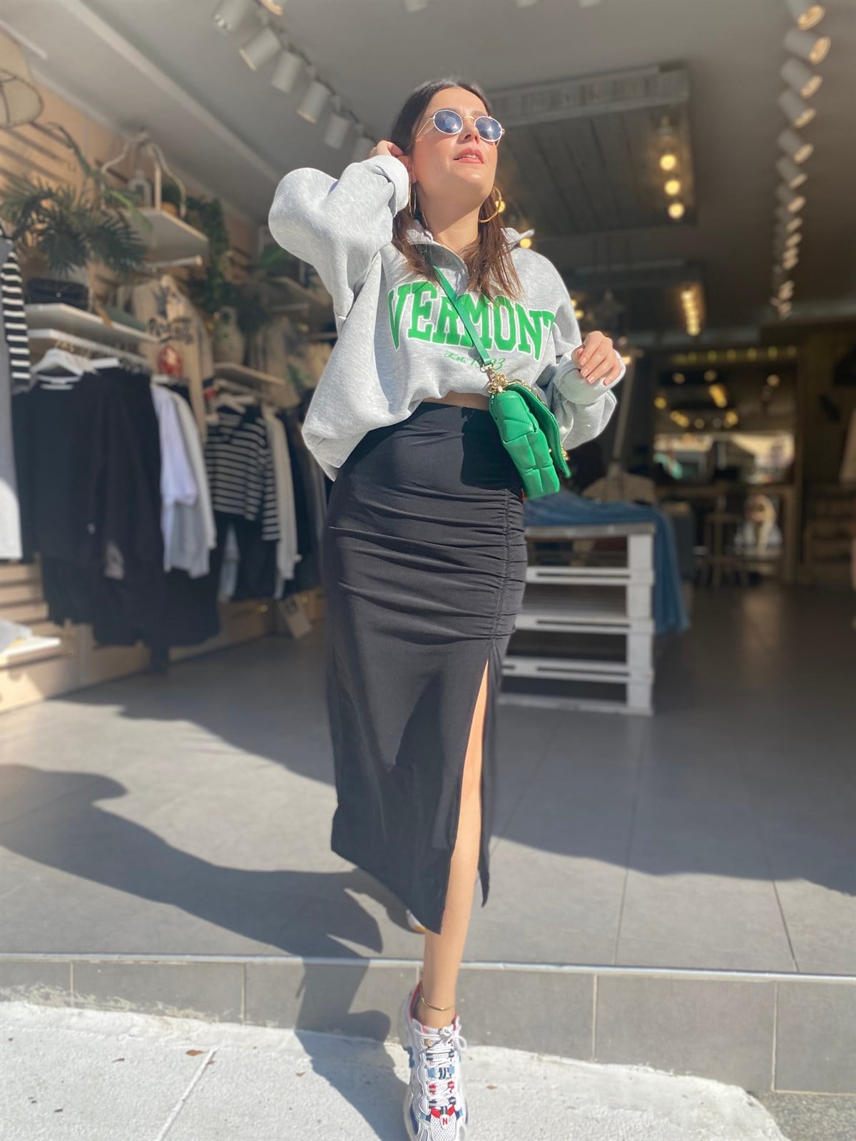 Drape Detay Yan Yırtmaç Etek | StrawberryWear