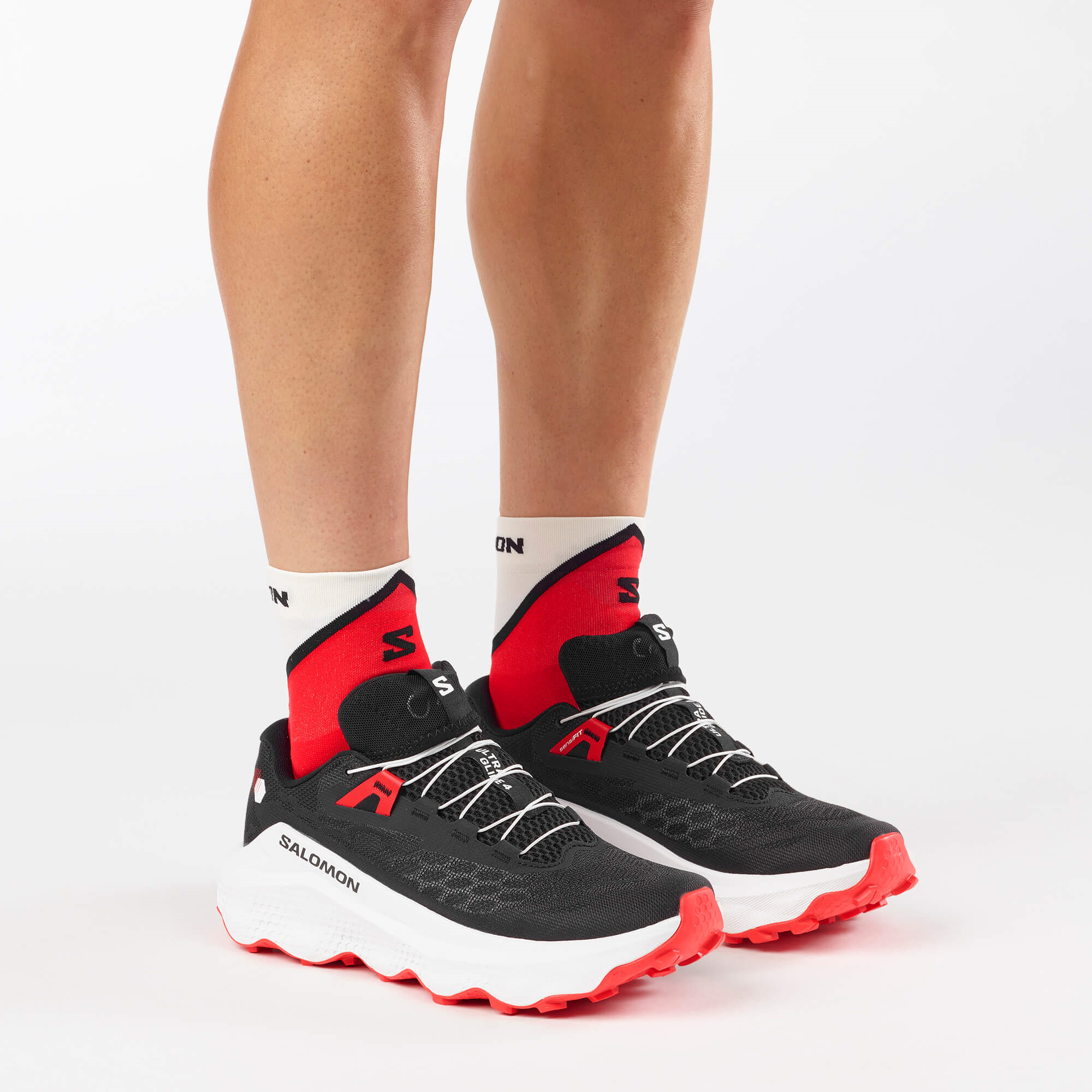 Salomon Siyah Salomon Ultra Glide 4