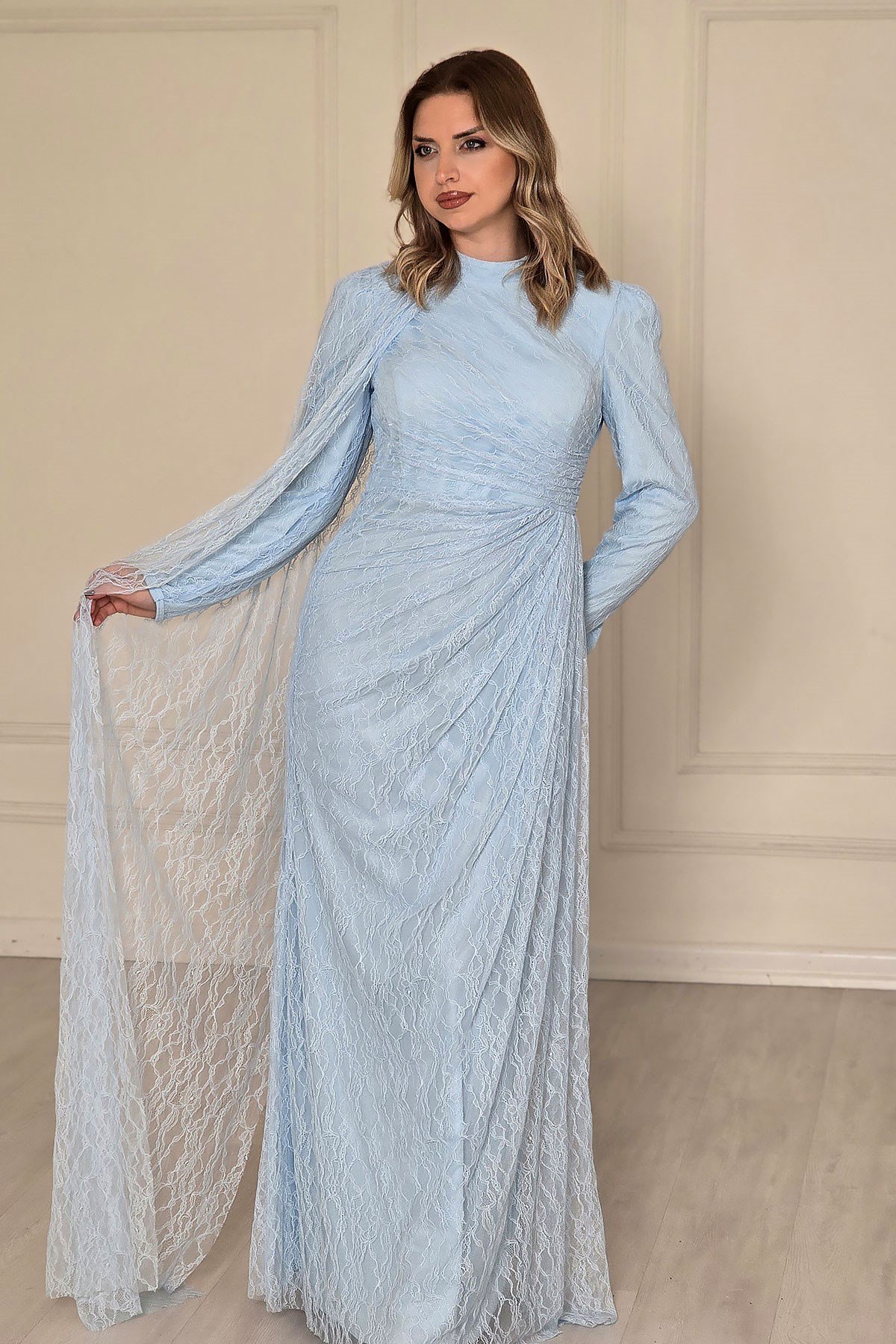 BEBE MAVİSİ Dantel Pelerinli Tesettür Abiye 5659