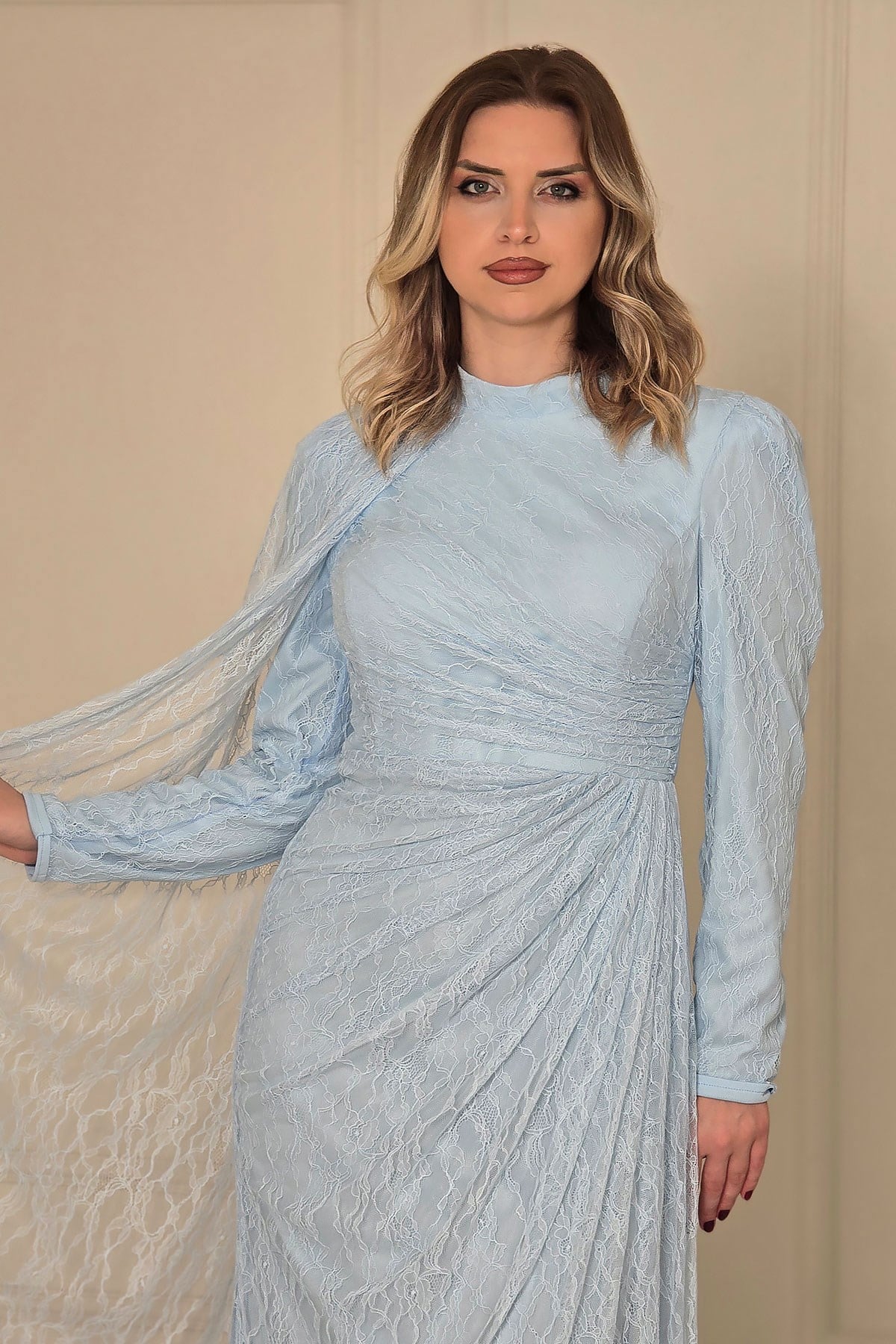 BEBE MAVİSİ Dantel Pelerinli Tesettür Abiye 5659