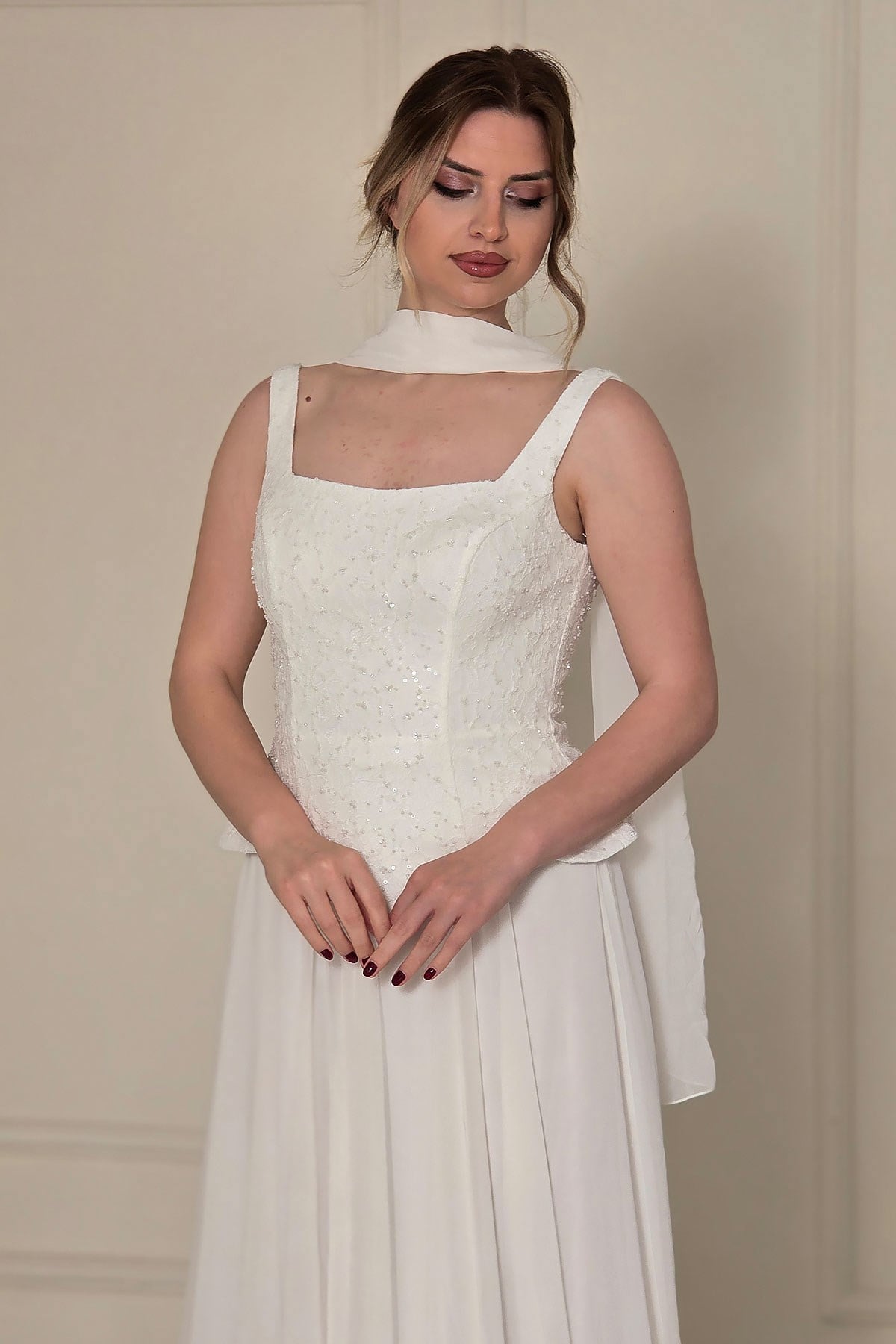 Beyaz Şifon Dantelli Abiye 2752