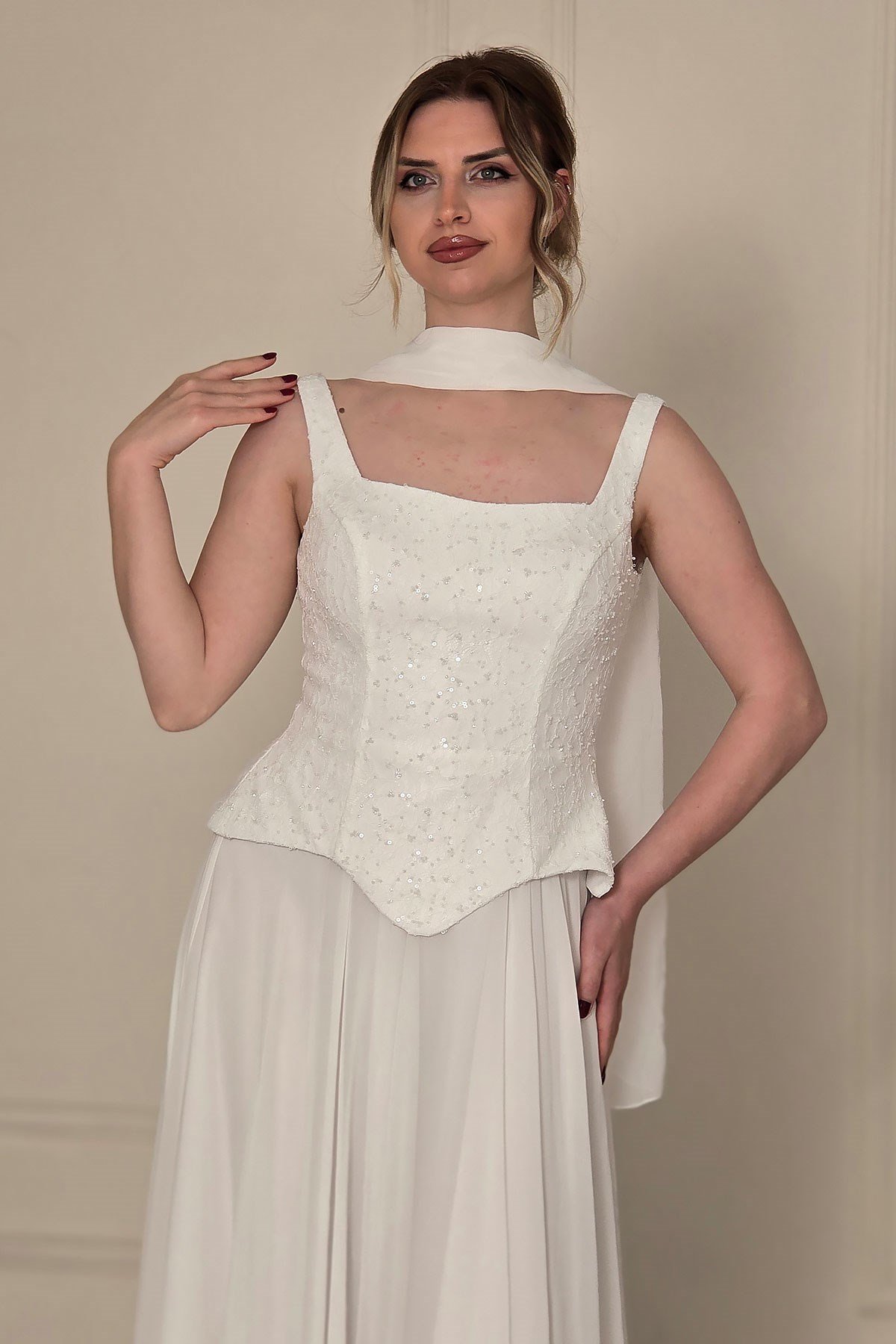 Beyaz Şifon Dantelli Abiye 2752