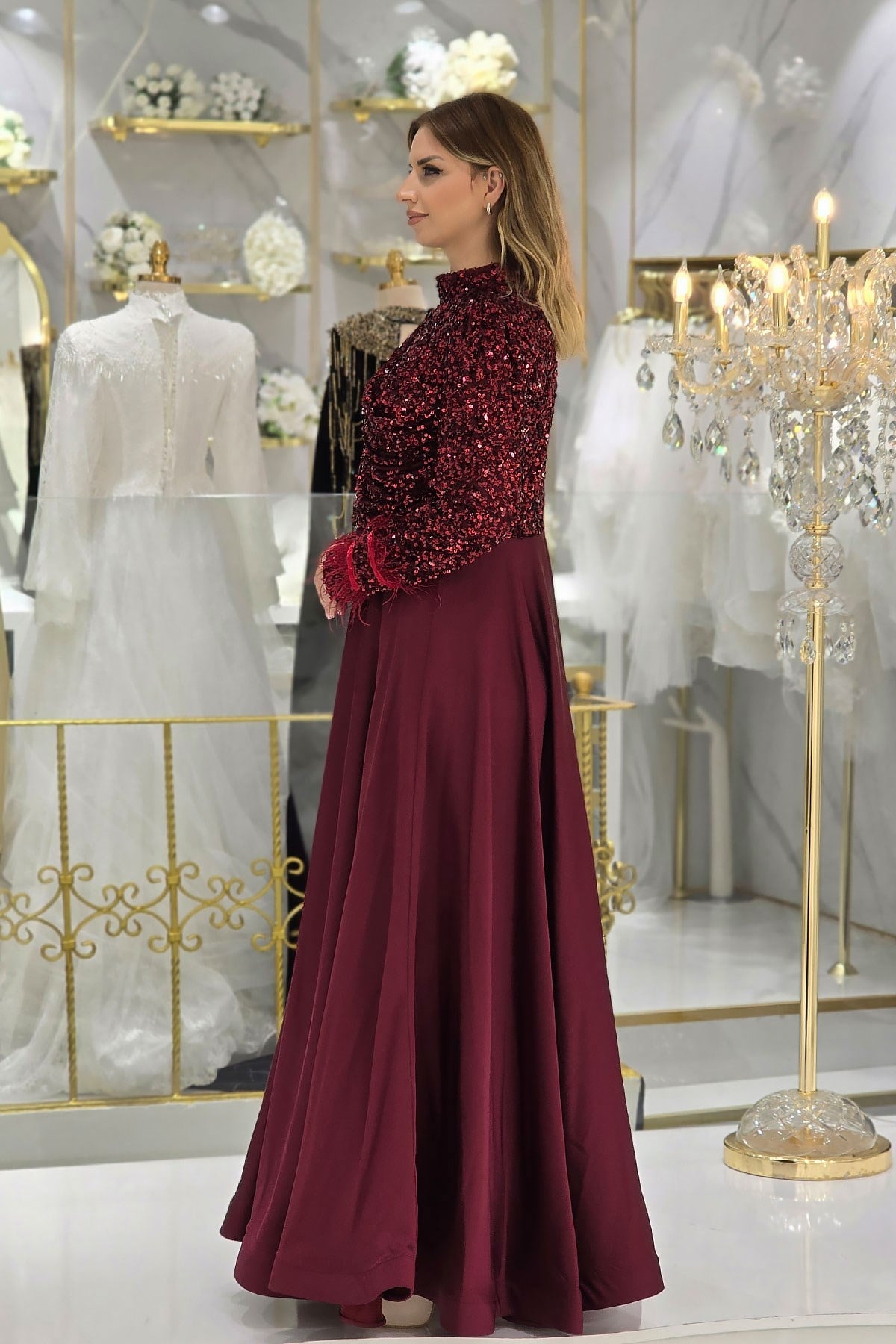 Bordo Kolları Tüylü Payet Abiye 4796