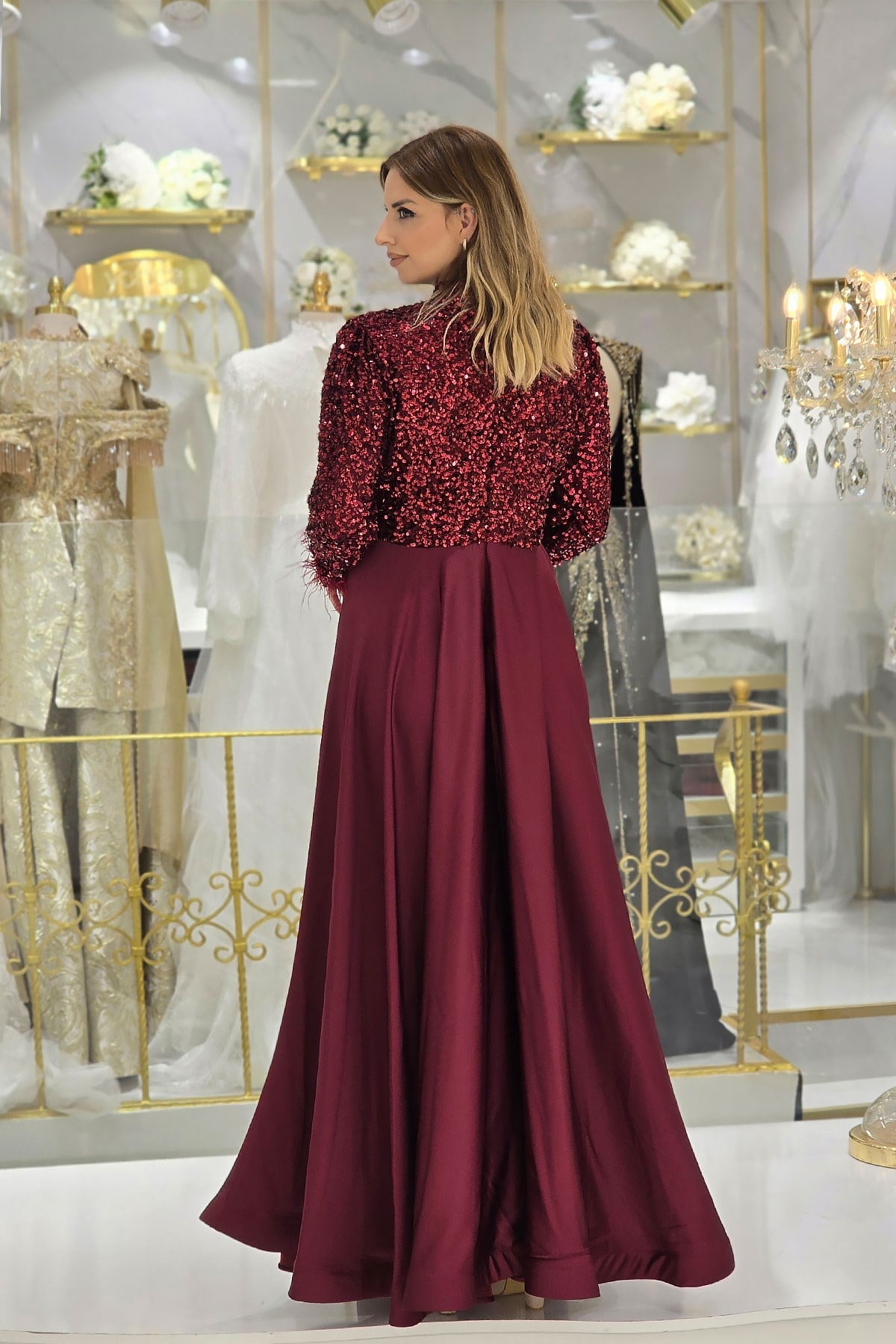 Bordo Kolları Tüylü Payet Abiye 4796