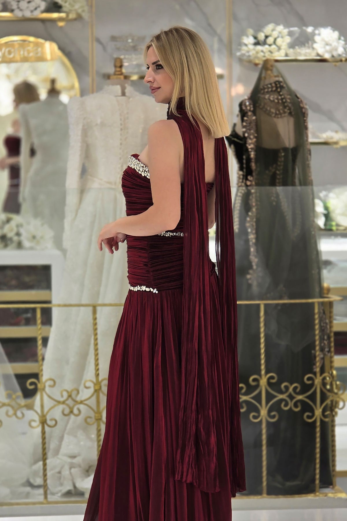 Bordo Kolsuz Taş Detaylı Abiye 259