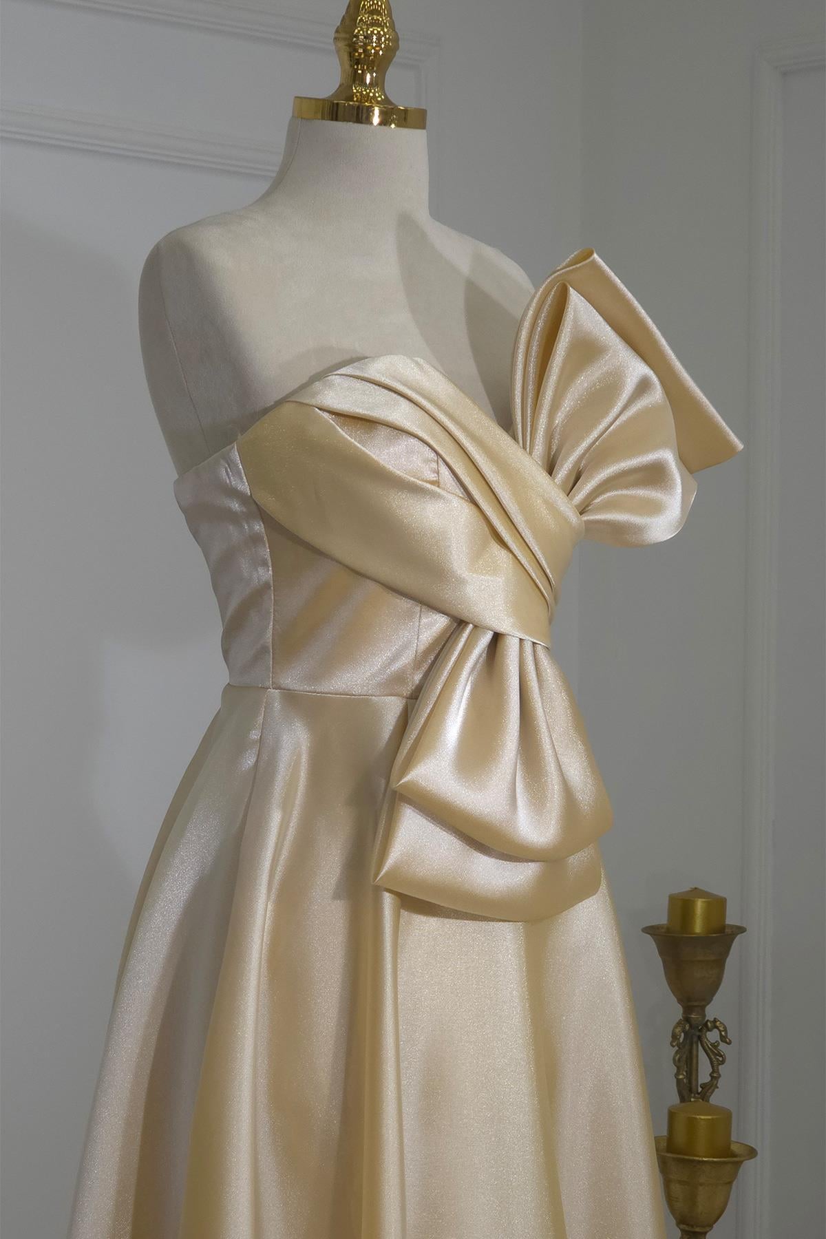 Gold Fiyonklu Elbise 1950