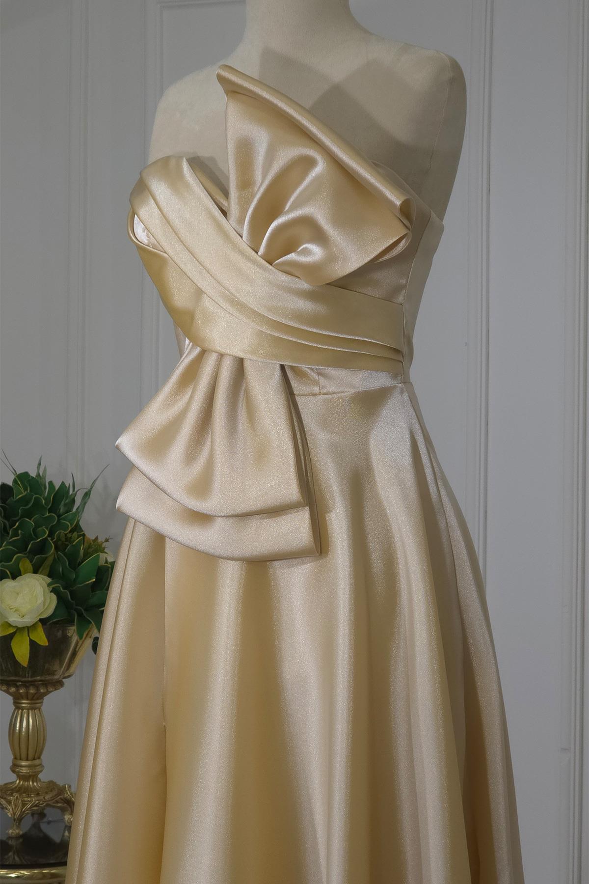Gold Fiyonklu Elbise 1950