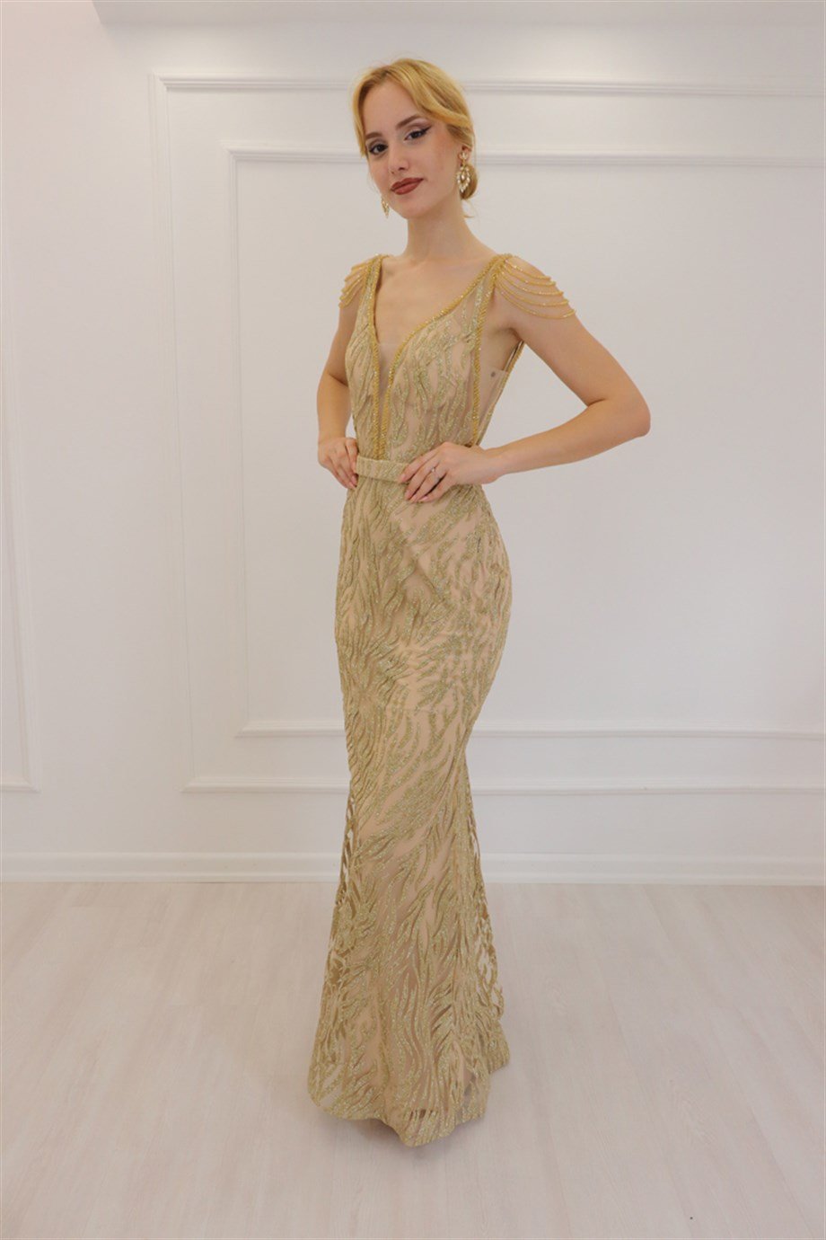 Gold Simli Omuz Detaylı Abiye 000177