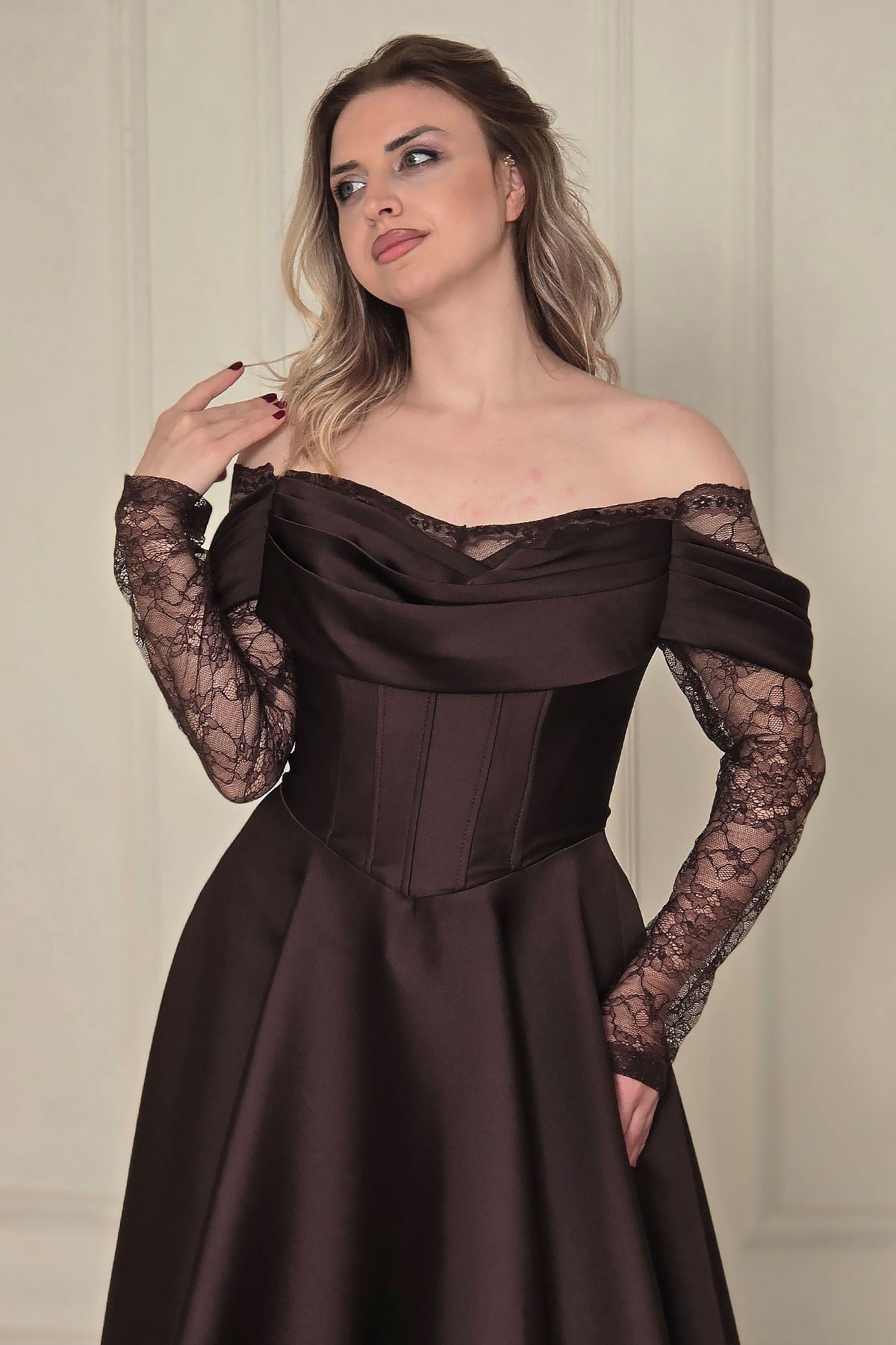 Kahverengi Saten Drapeli Midi Abiye 6015