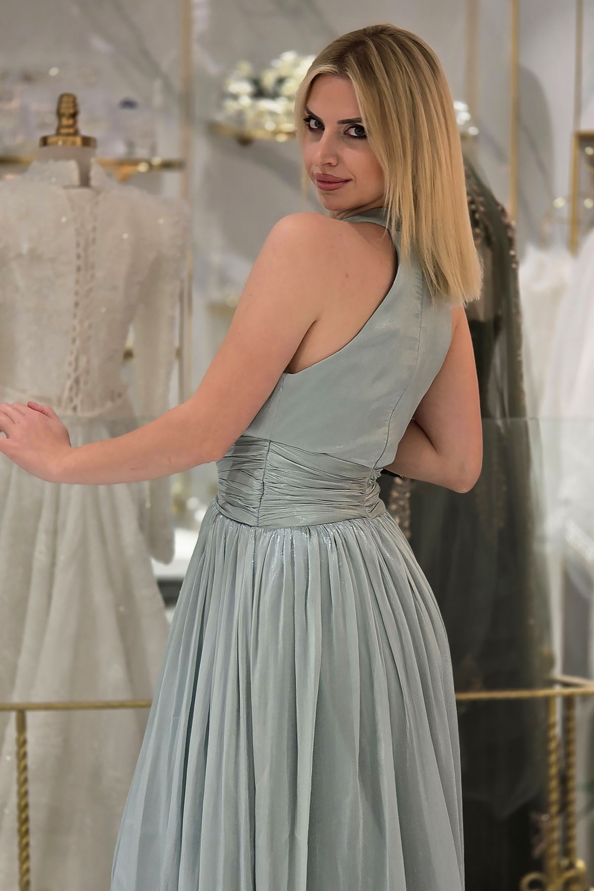 Mint İpek Organze Halter Yaka Abiye 6882