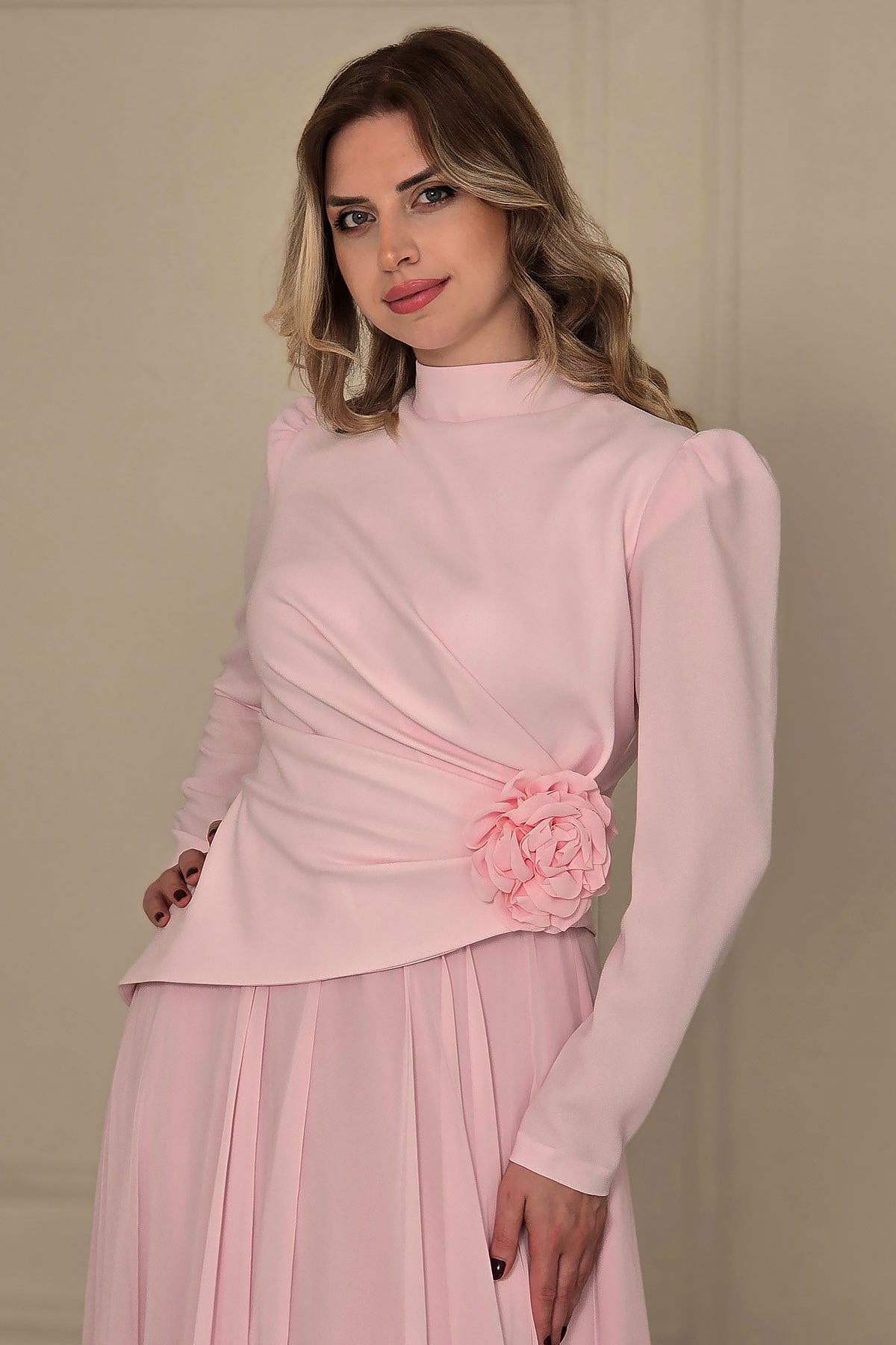 Pembe Çiçek Detaylı Krep Abiye 4525