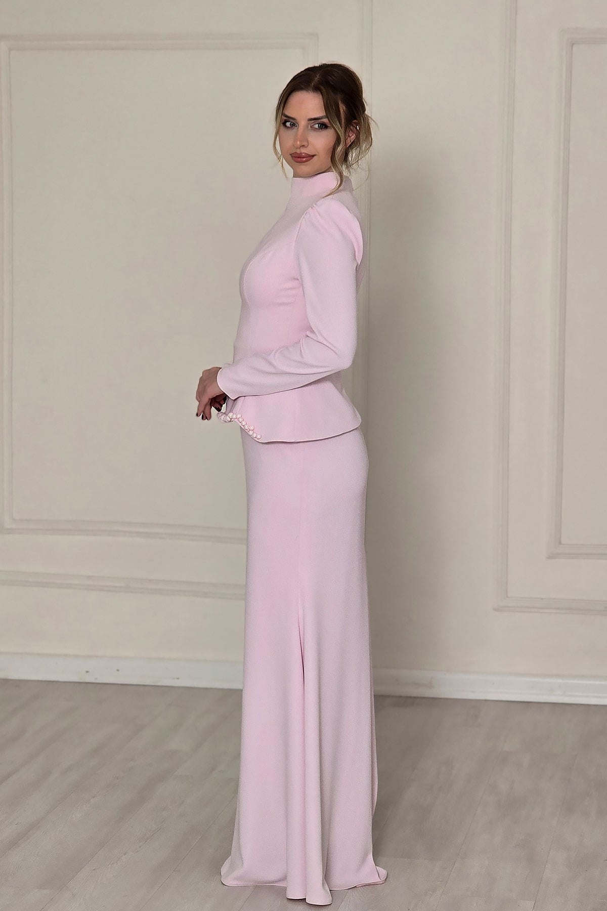 Pembe Çiçek Detaylı Krep Tesettür Abiye 4601