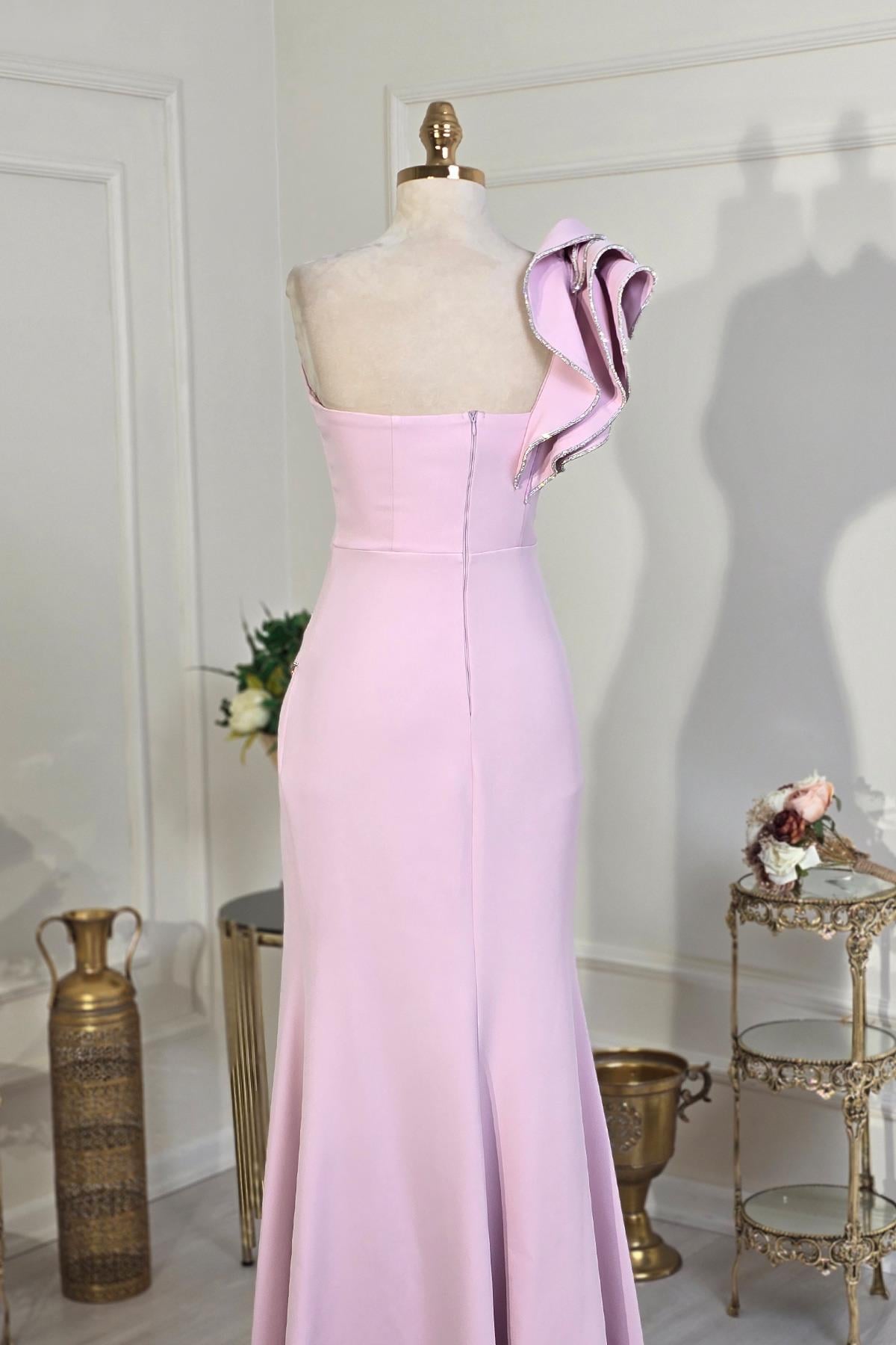Pembe Krep Omuz Detaylı Elbise 10023