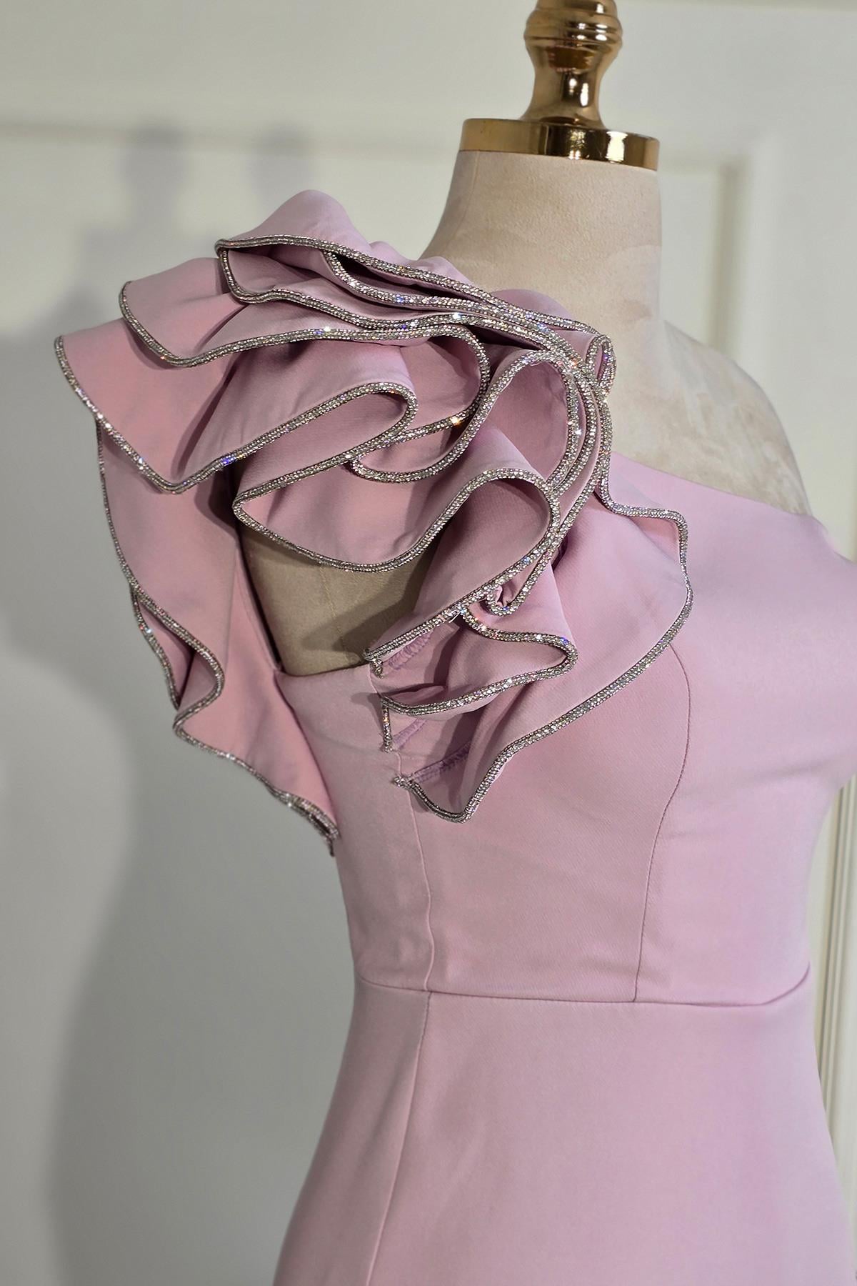 Pembe Krep Omuz Detaylı Elbise 10023