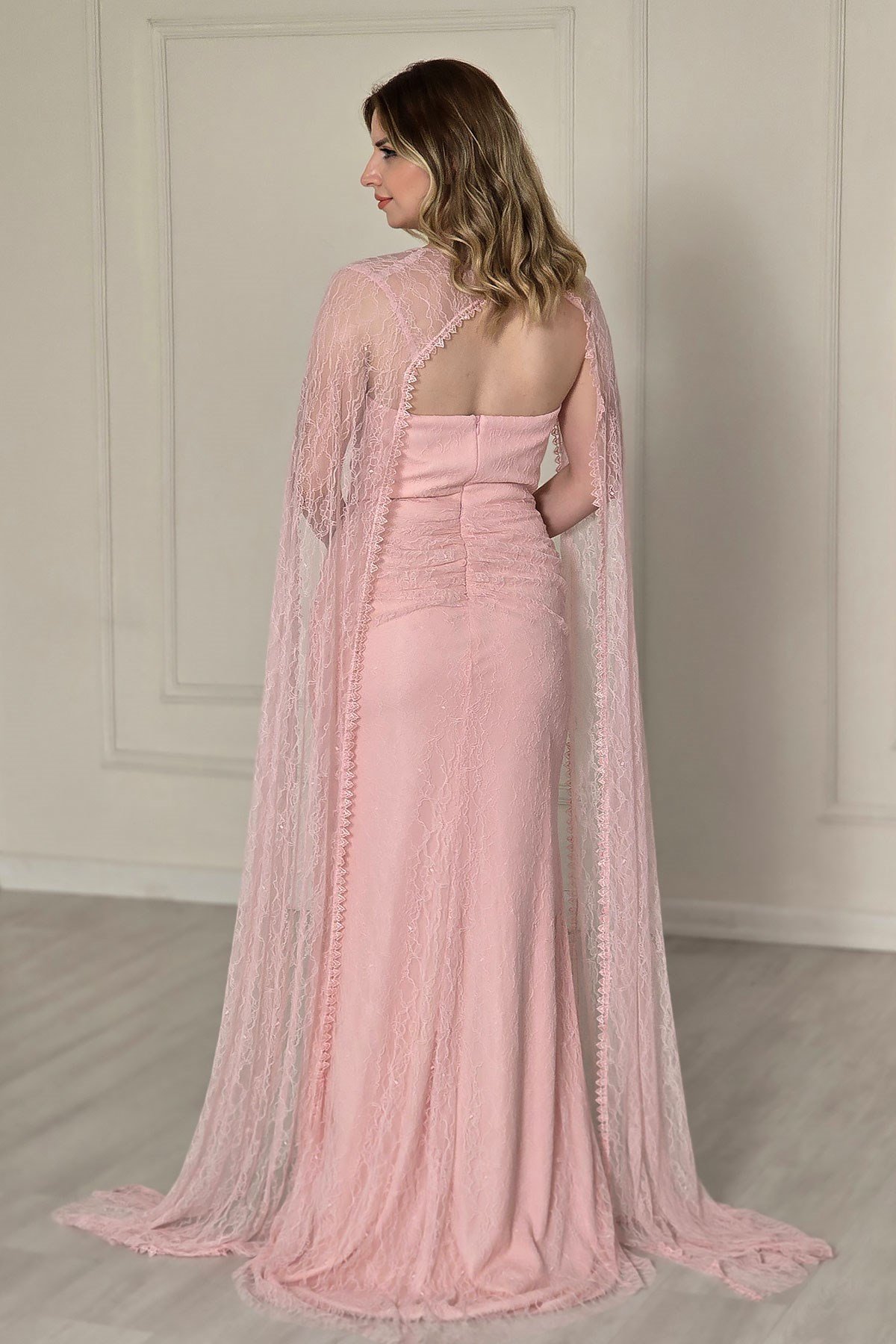 Pembe Lez Dantel Pelerinli Taşlı Abiye 6197