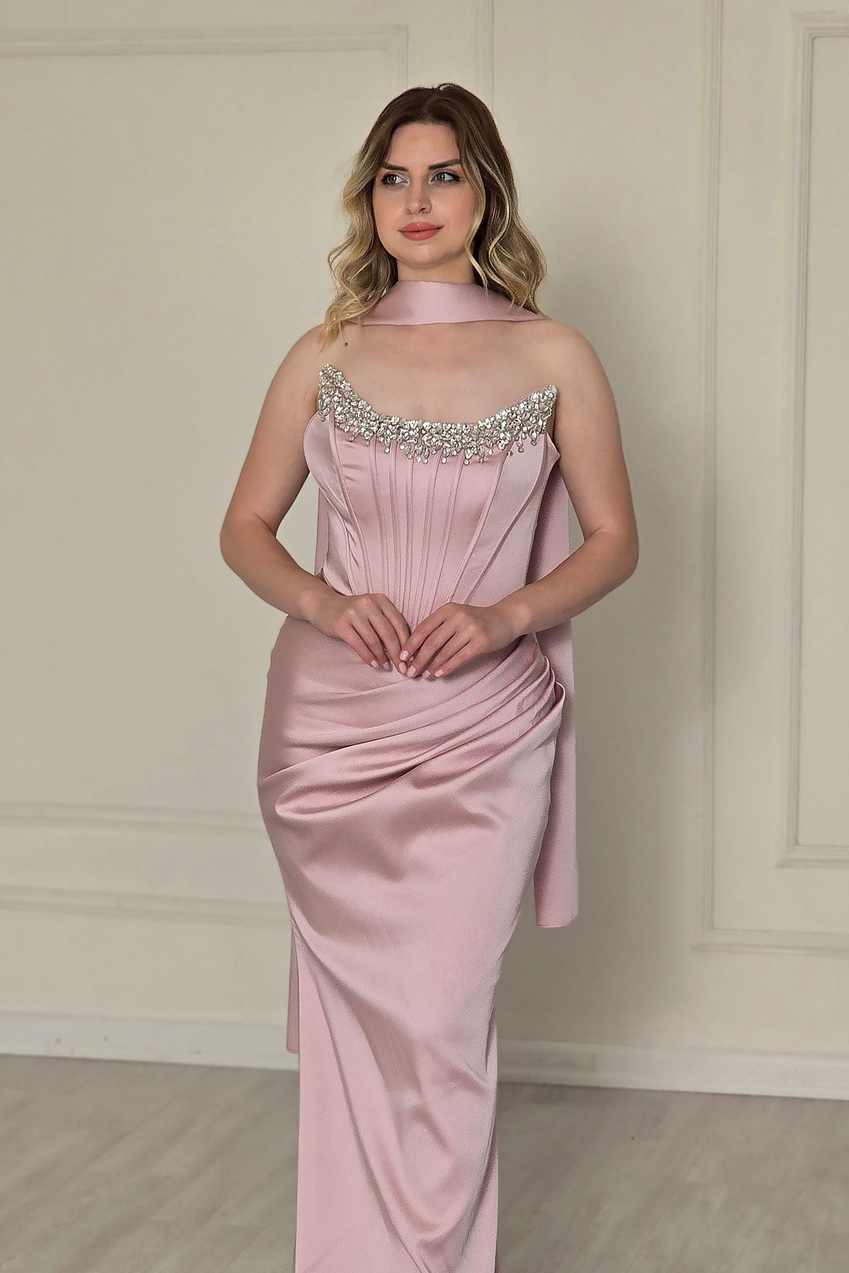 Pembe Saten Balenli Taşlı Abiye 2002