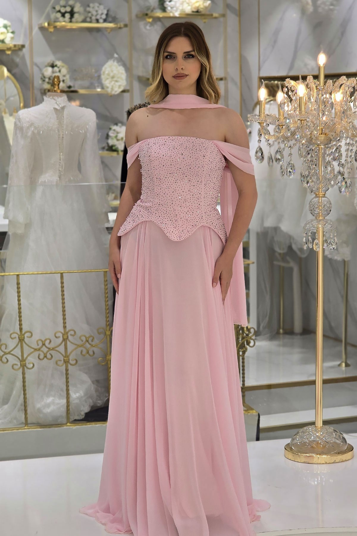 Pembe Şifon Askılı Abiye 4077