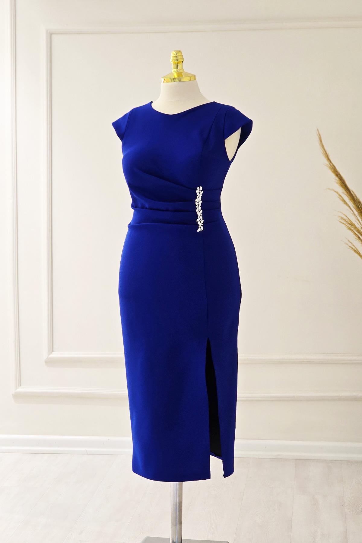 Saks Mavi Beli Taşlı B.Beden Midi Abiye 8335