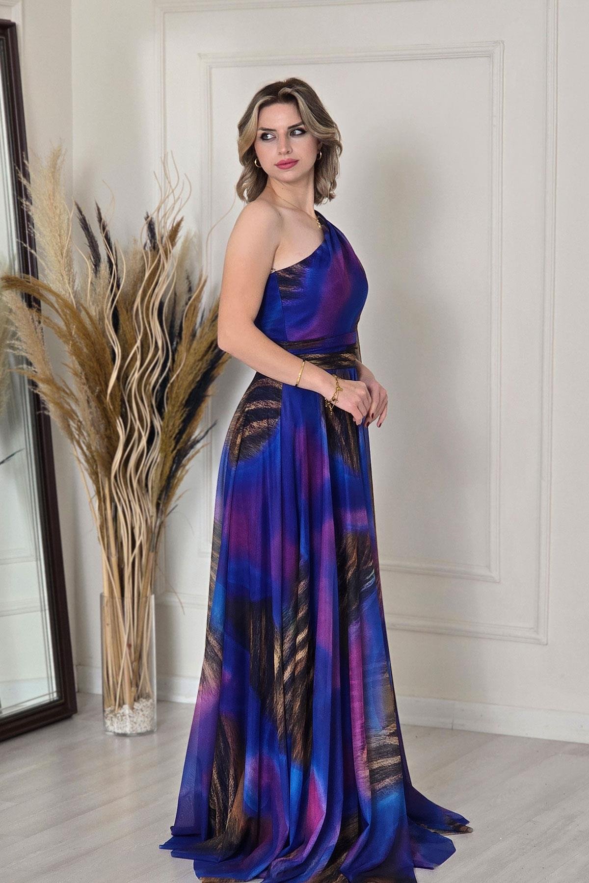 Saks Mavi Tek Omuz Desenli Abiye 7280