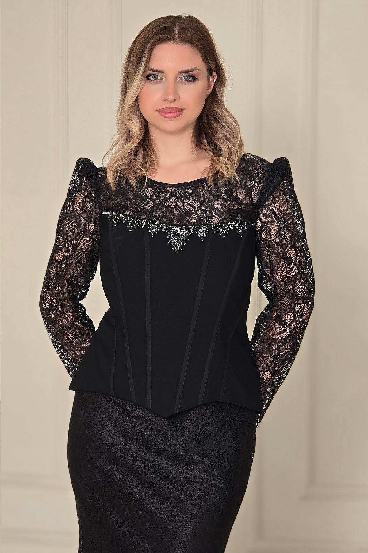 Siyah Dantel Korse Detaylı Abiye 25700