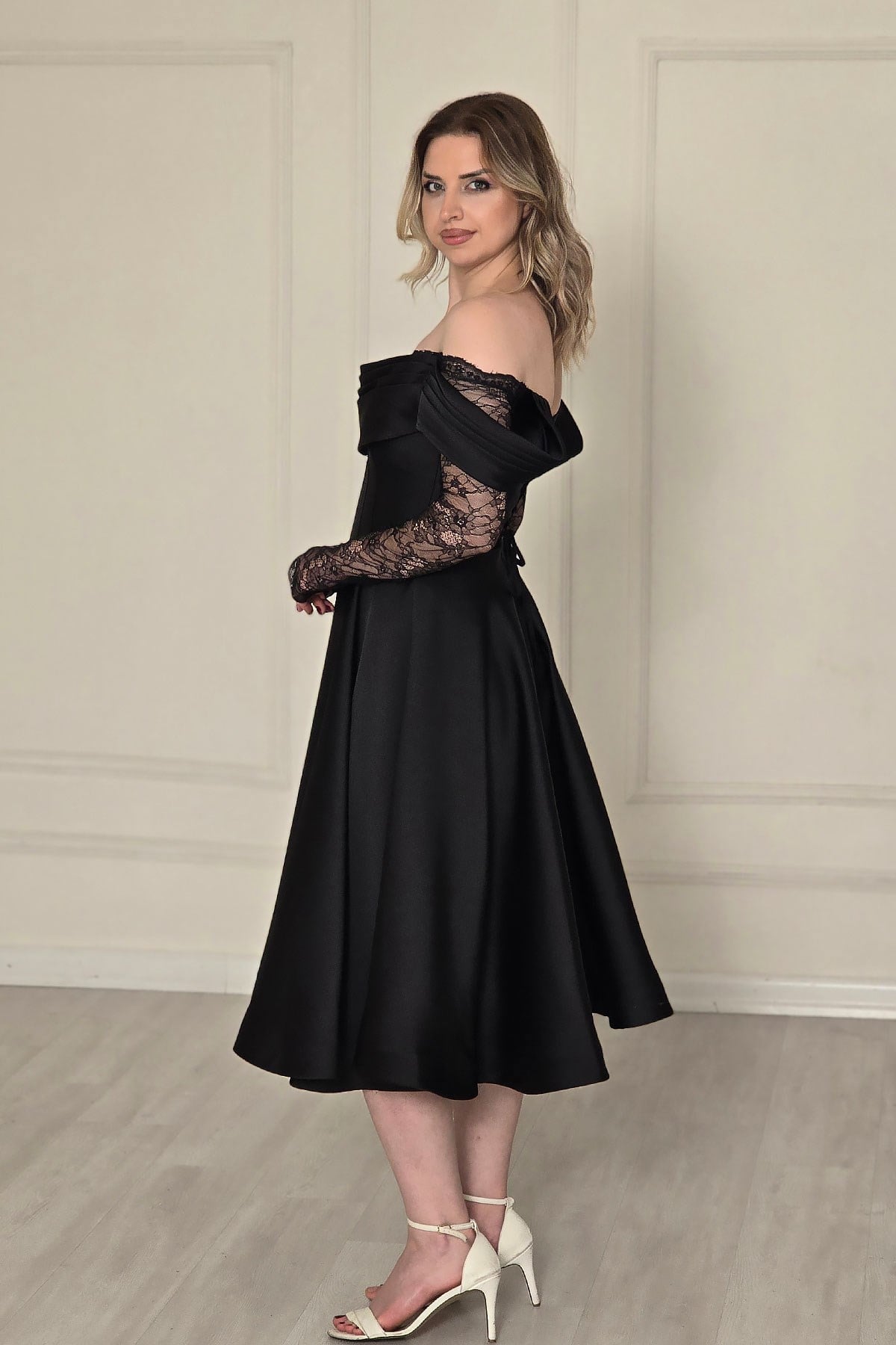 Siyah Saten Drapeli Midi Abiye 6015