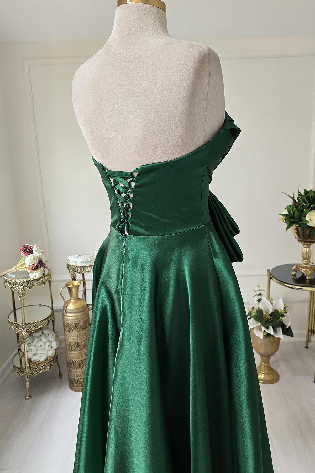 Zümrüt Fiyonklu Elbise 1950