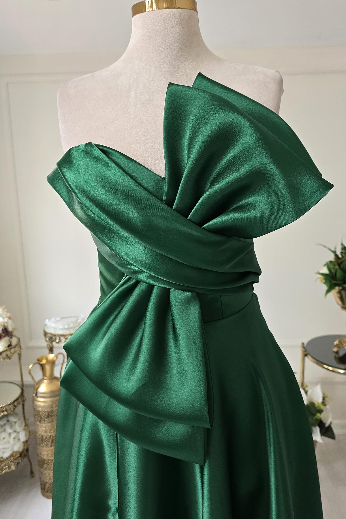 Zümrüt Fiyonklu Elbise 1950