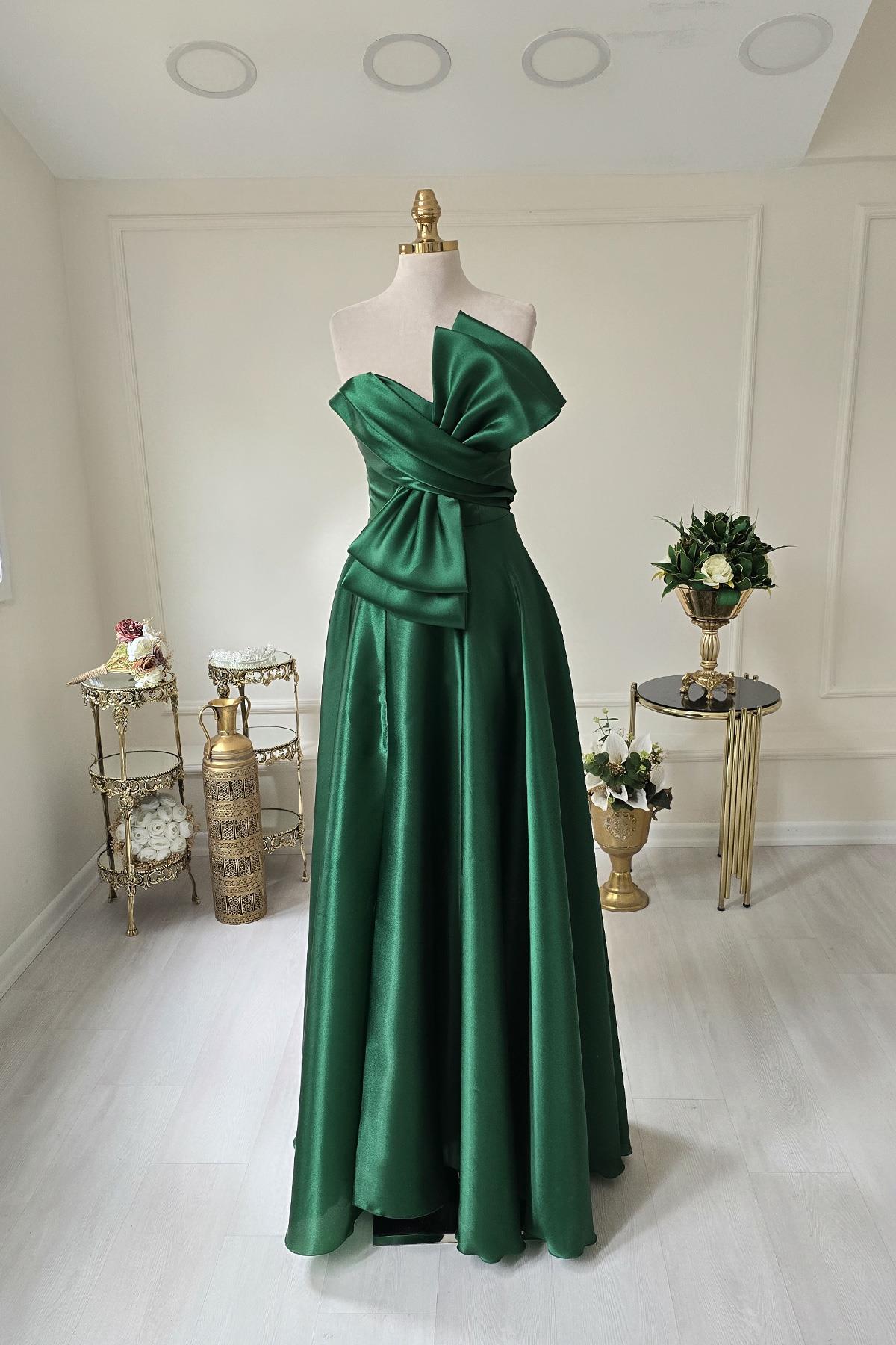 Zümrüt Fiyonklu Elbise 1950