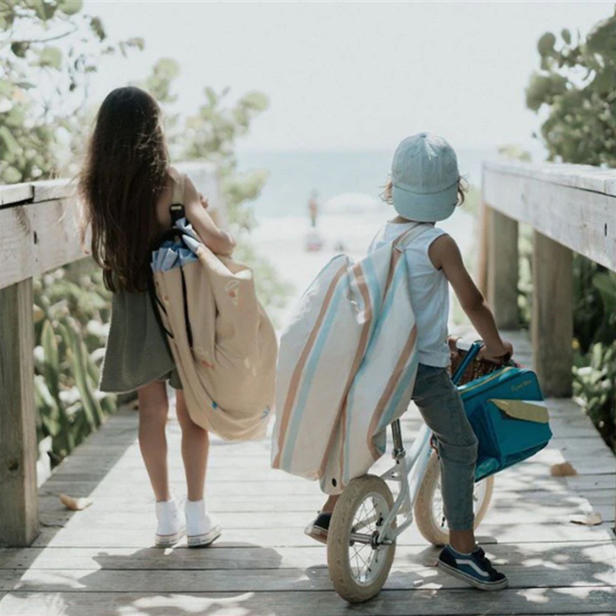 OUTDOOR SEA