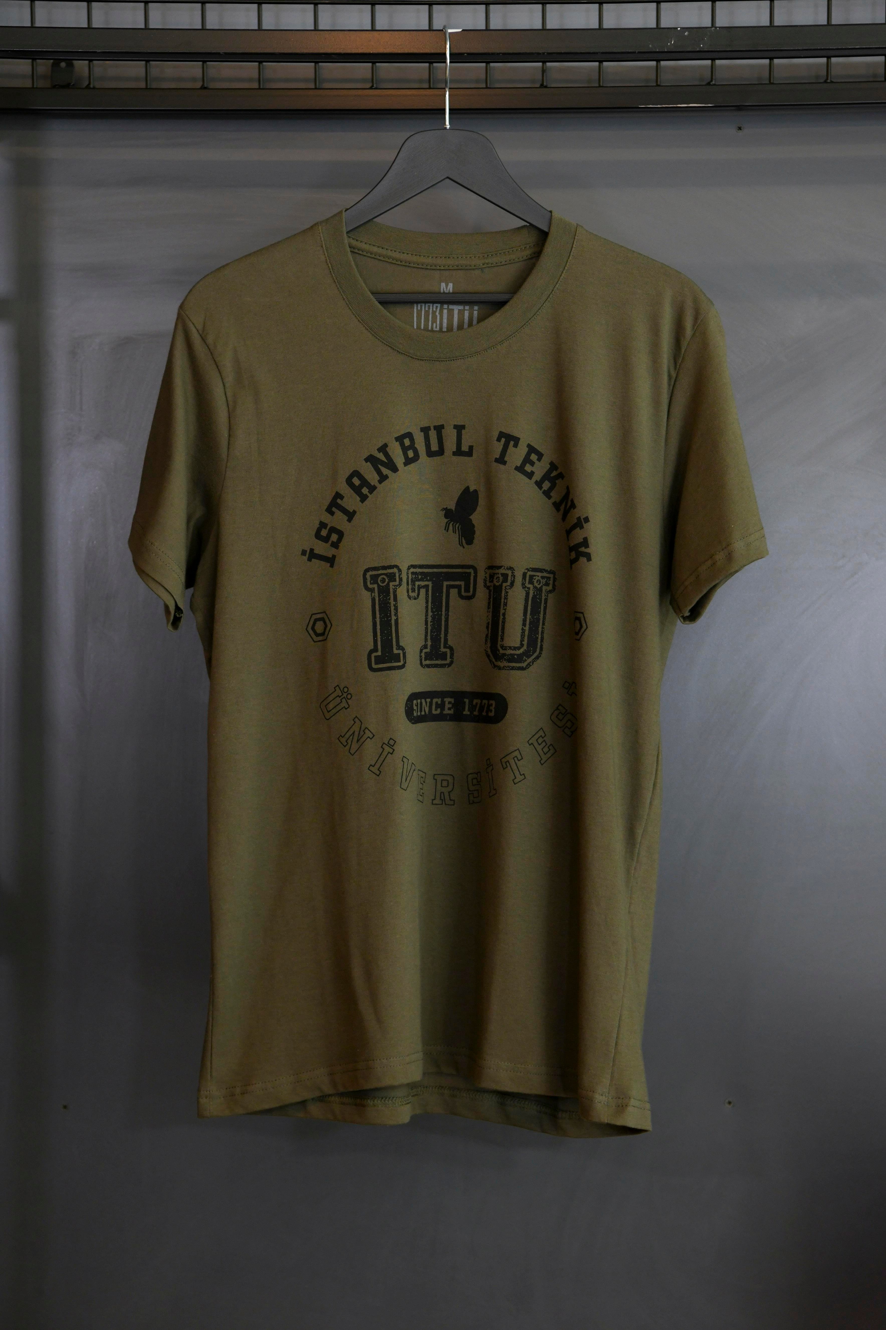 1773İtu.store Classic T-Shirt 
