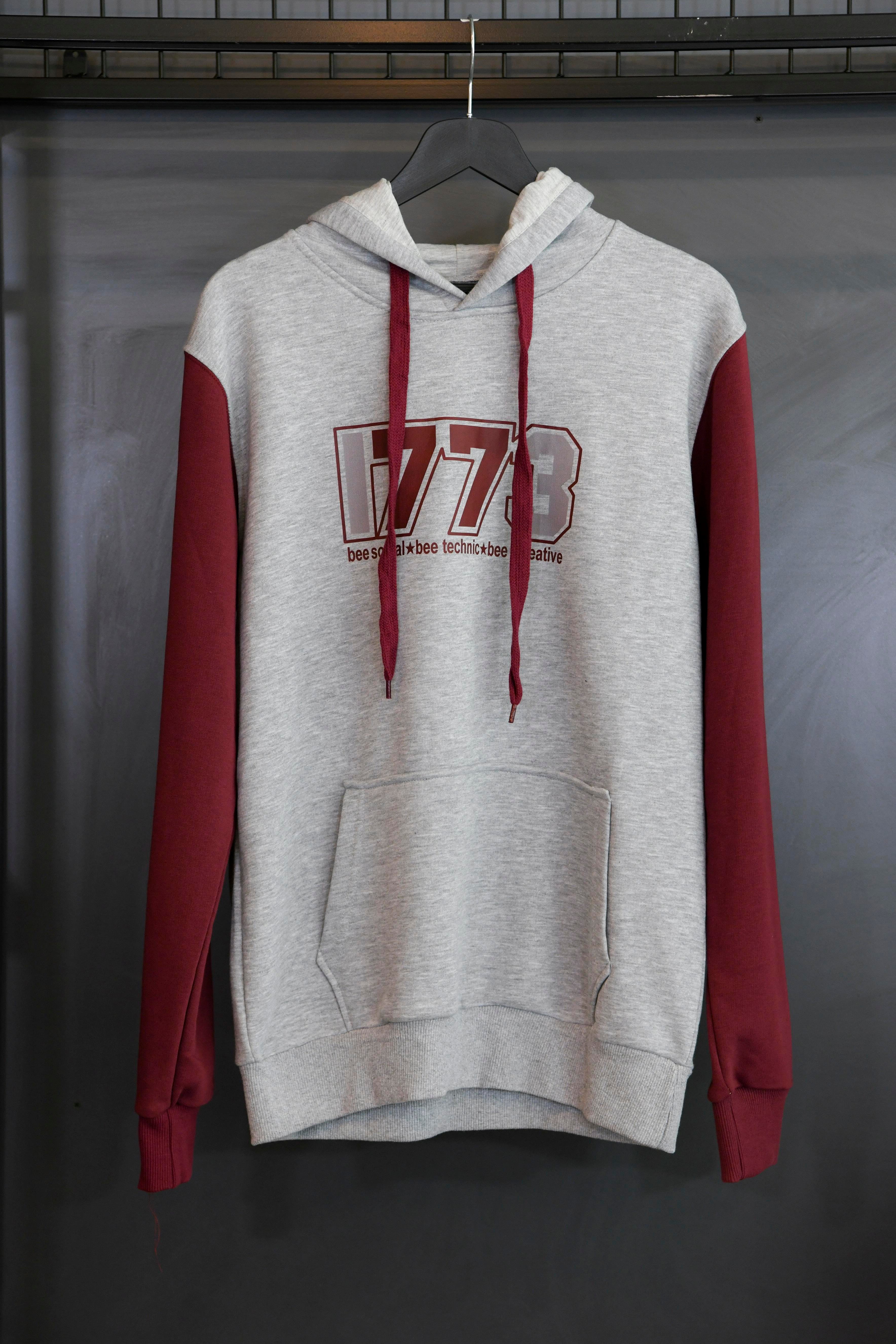 1773İtu.store Sweatshirt