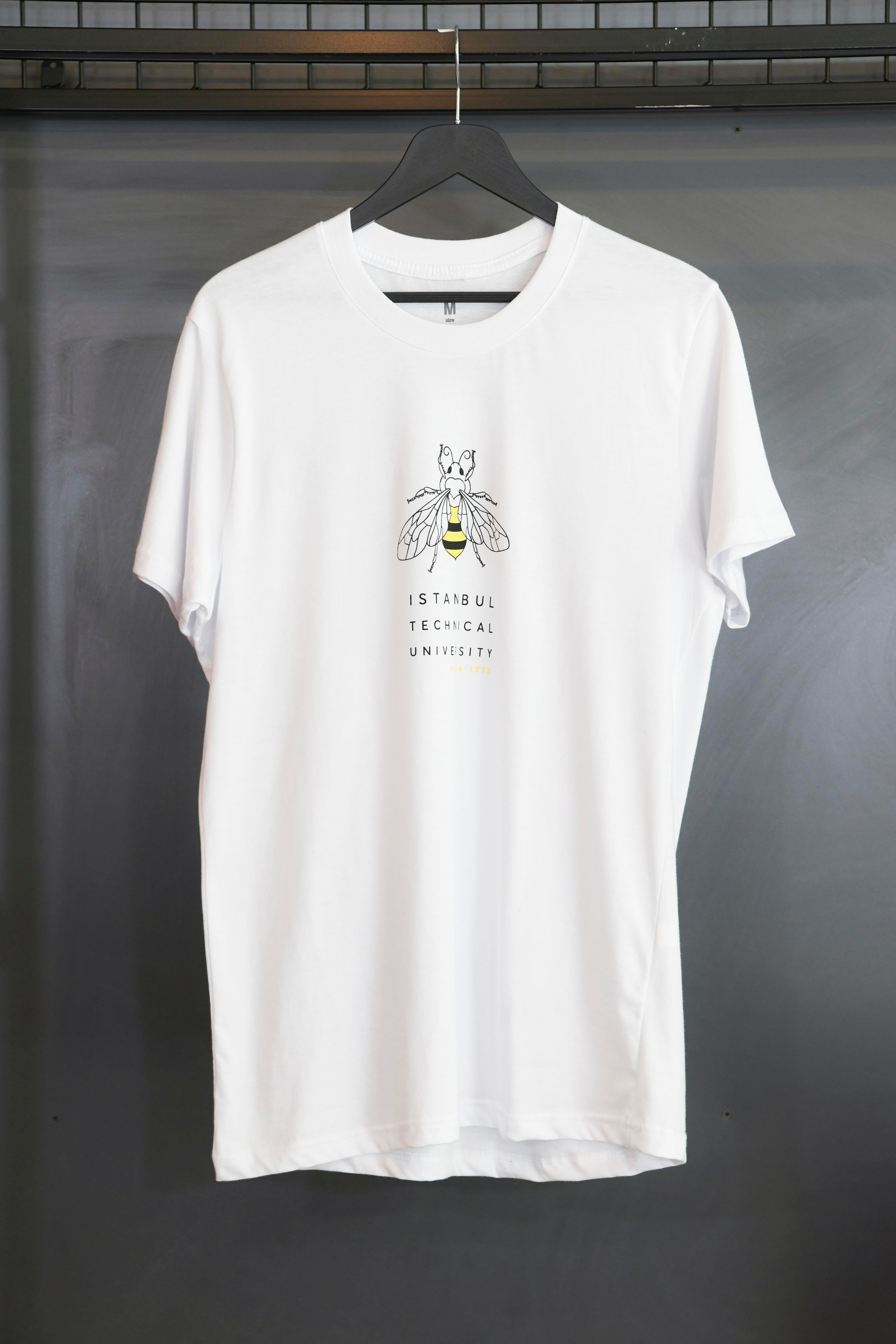 1773İtu.store Classic T-Shirt 