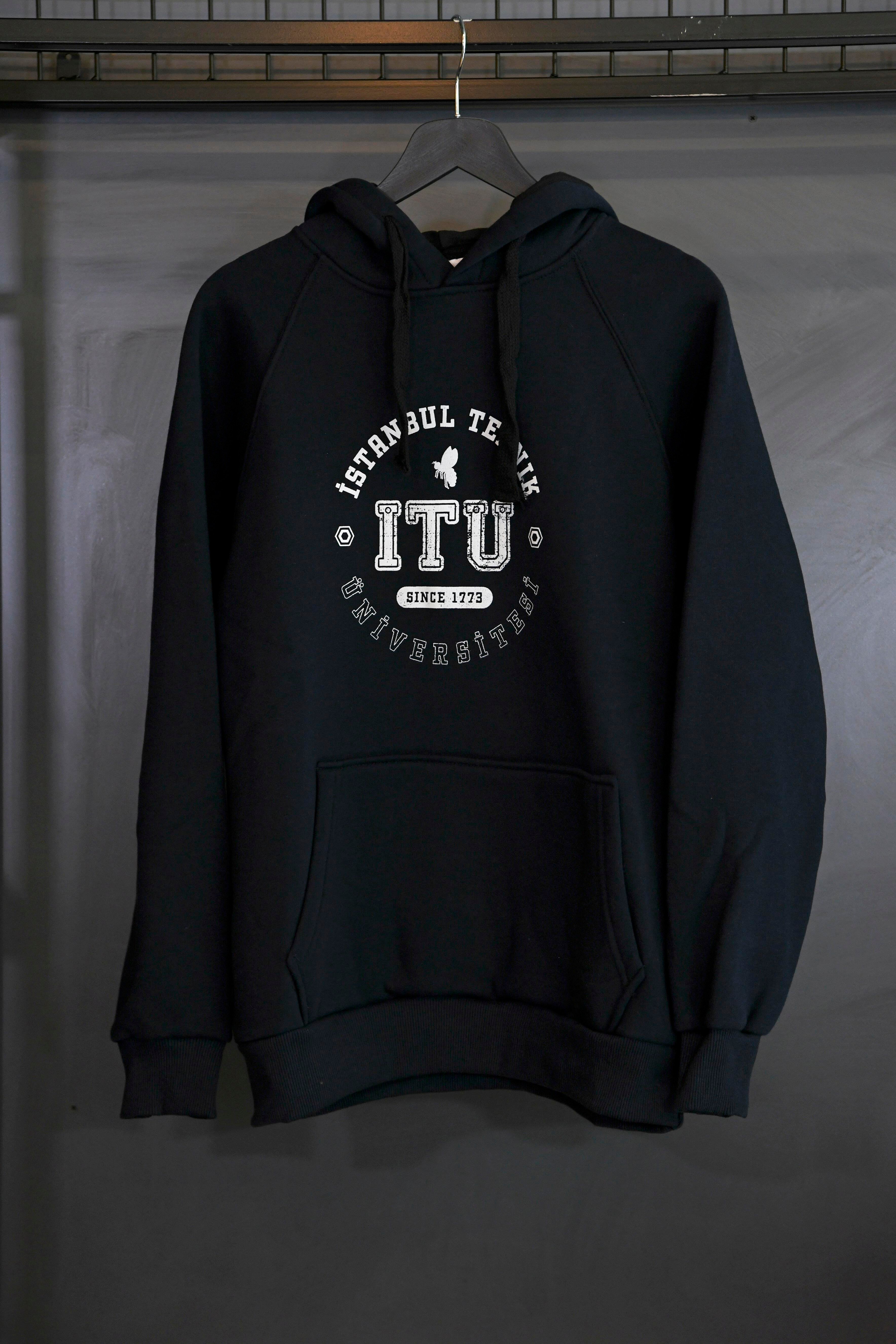 1773İtu.store Sweatshirt