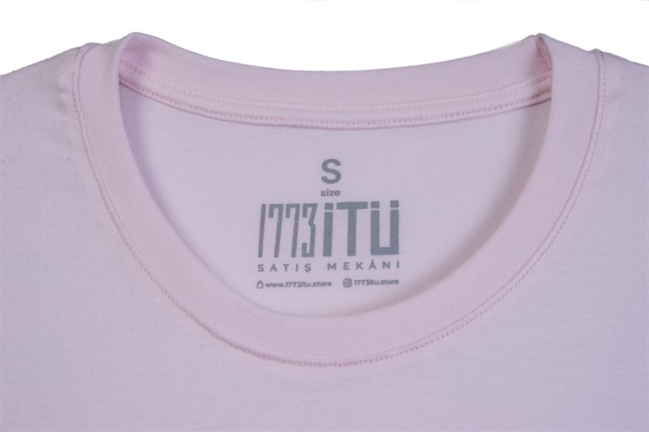 1773İtu.store SİNCE 1773 T-Shirt Pembe