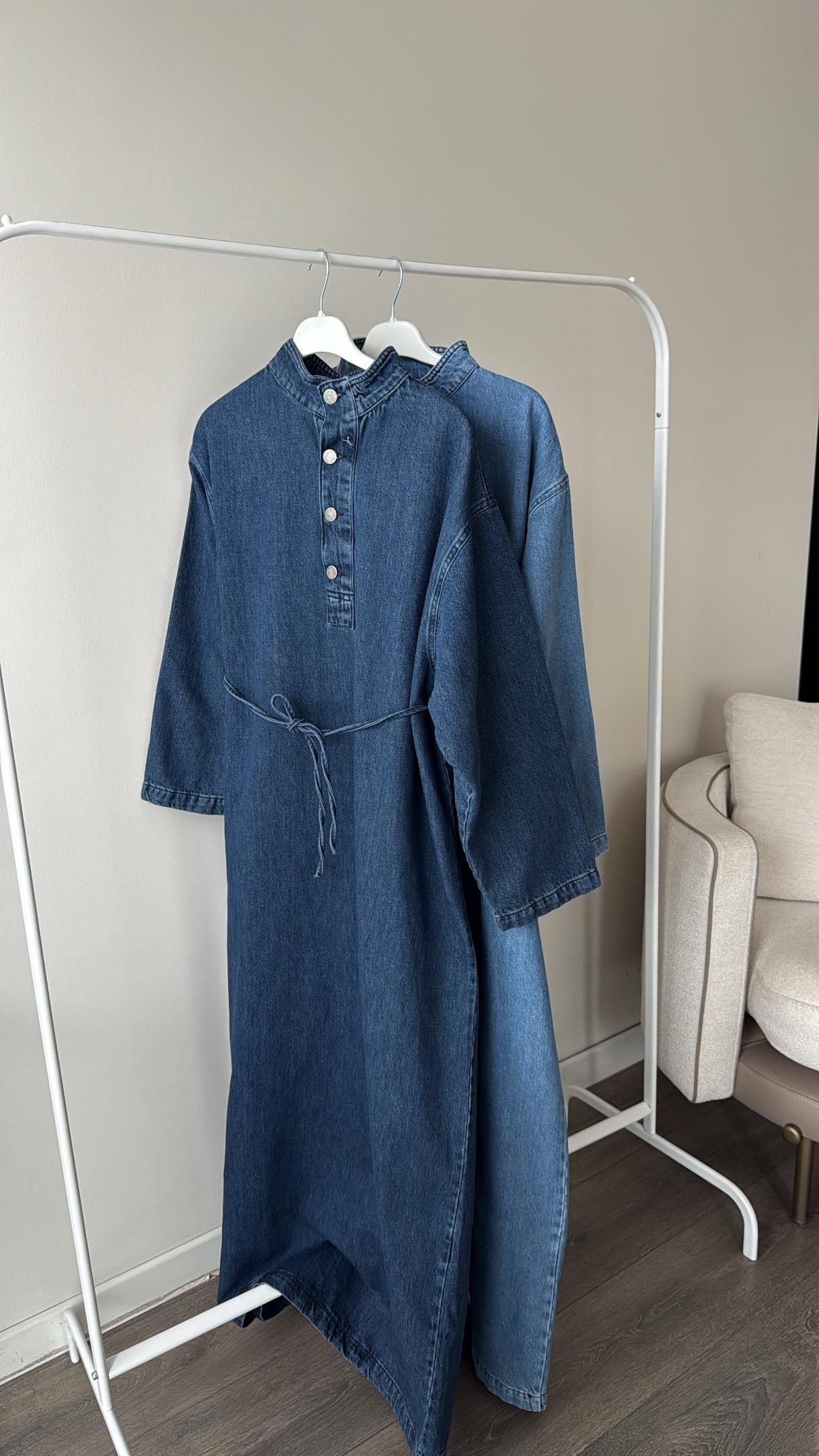 Gina Yaka Detaylı Lacivert Denim Elbise