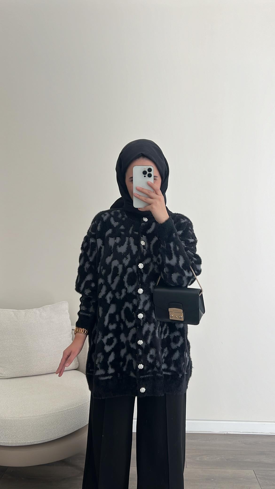 Leopar Desen Yumoş Hırka - Siyah