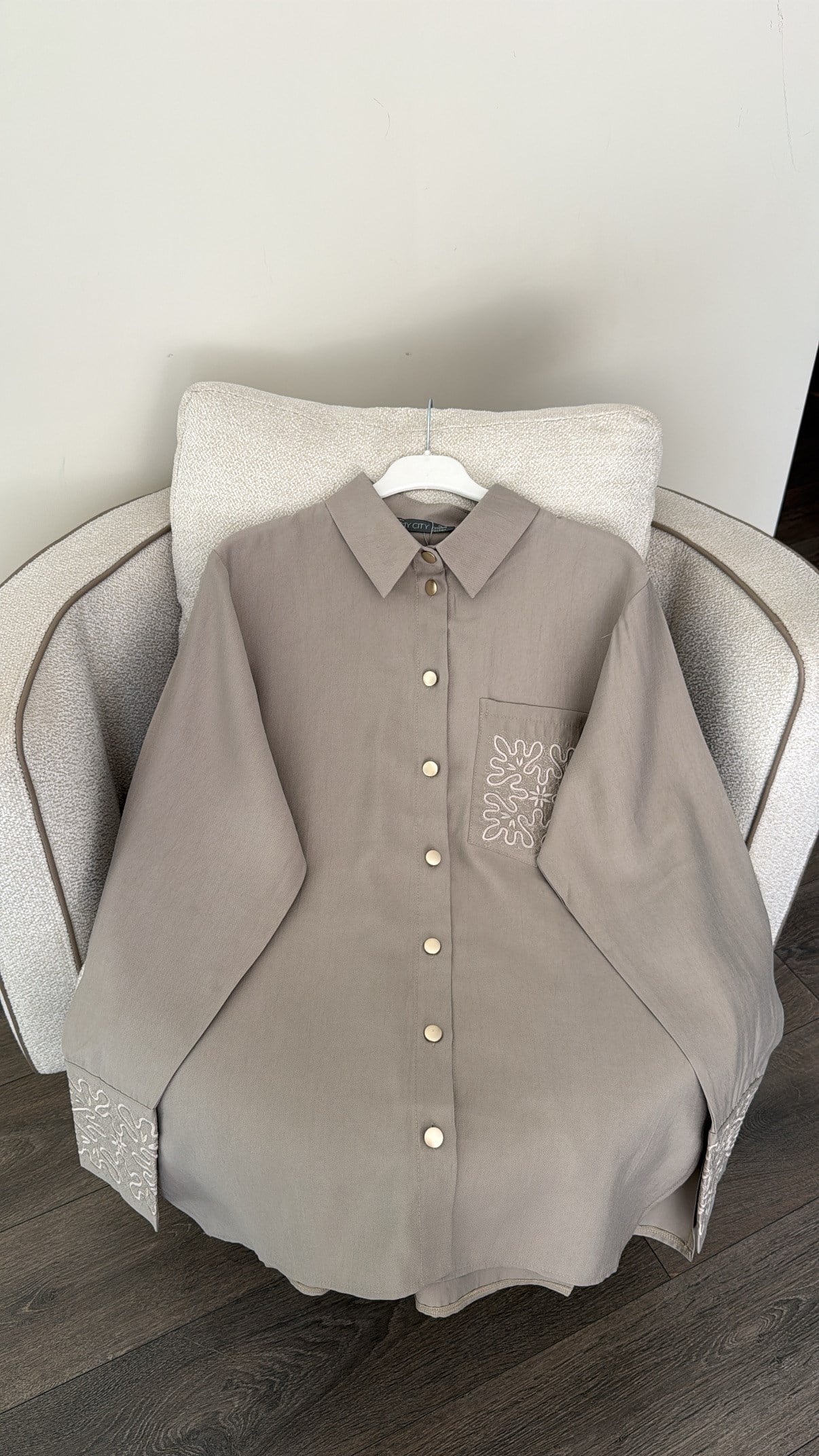 NAKIŞLI GÖMLEK- TAŞ