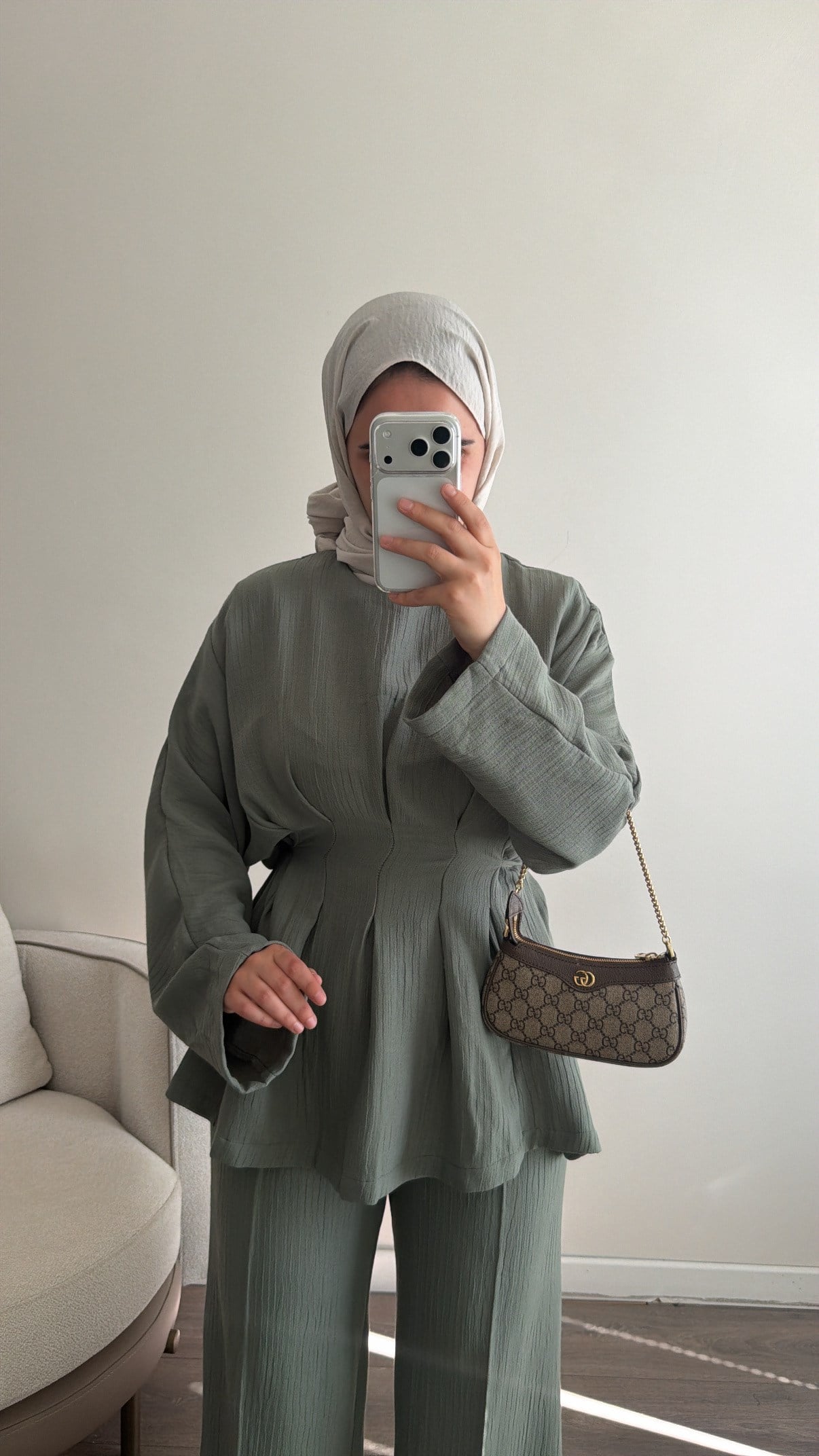 PİLE DETAYLI HAKİ PANTOLONLU TAKIM