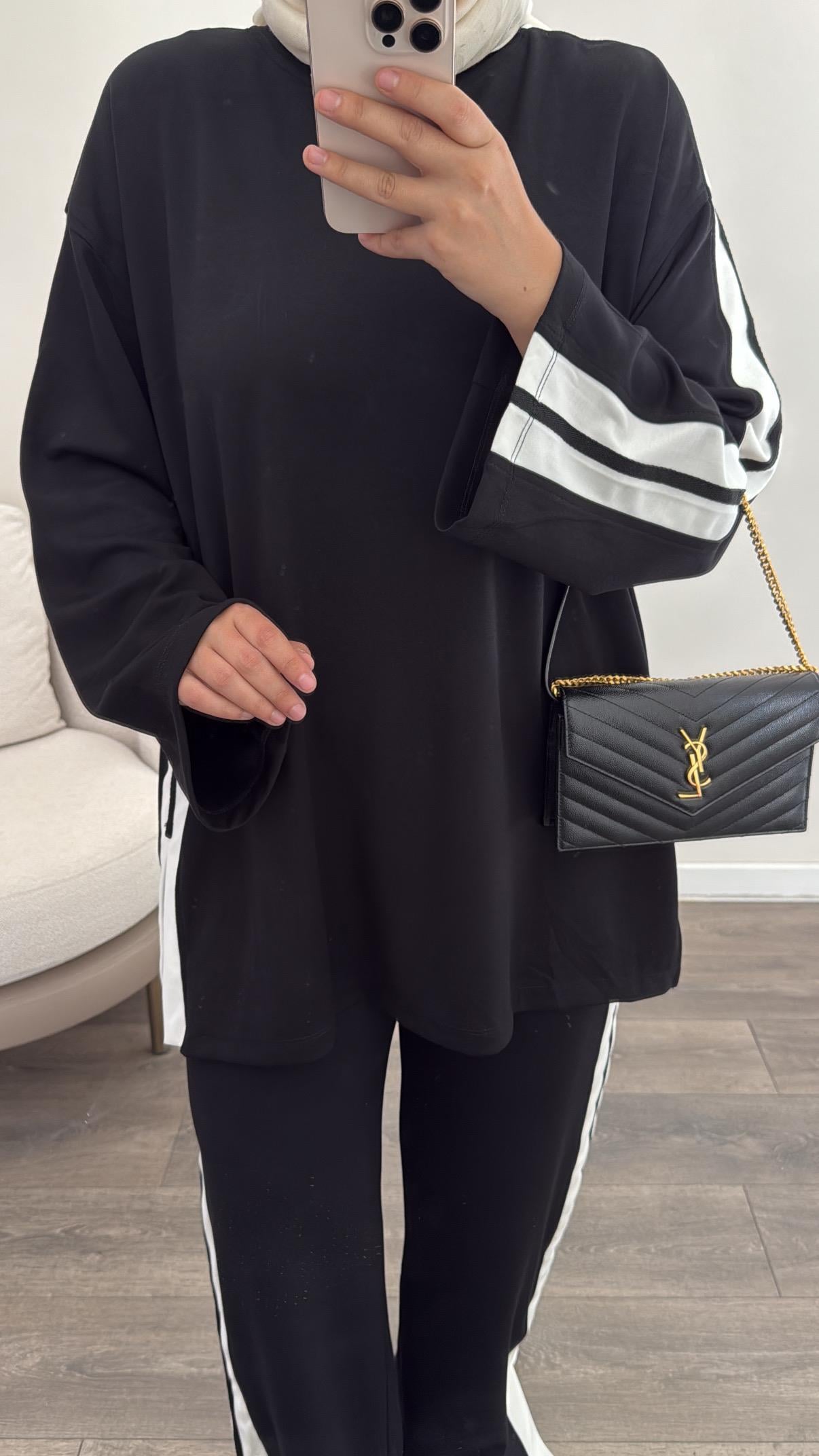 SİYAH ŞERİTLİ EŞOFMAN TAKIMI