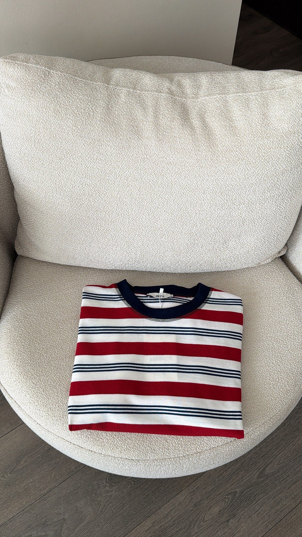 Yakası Dikiş Detaylı Çizgili Sweatshirt- Kırmızı