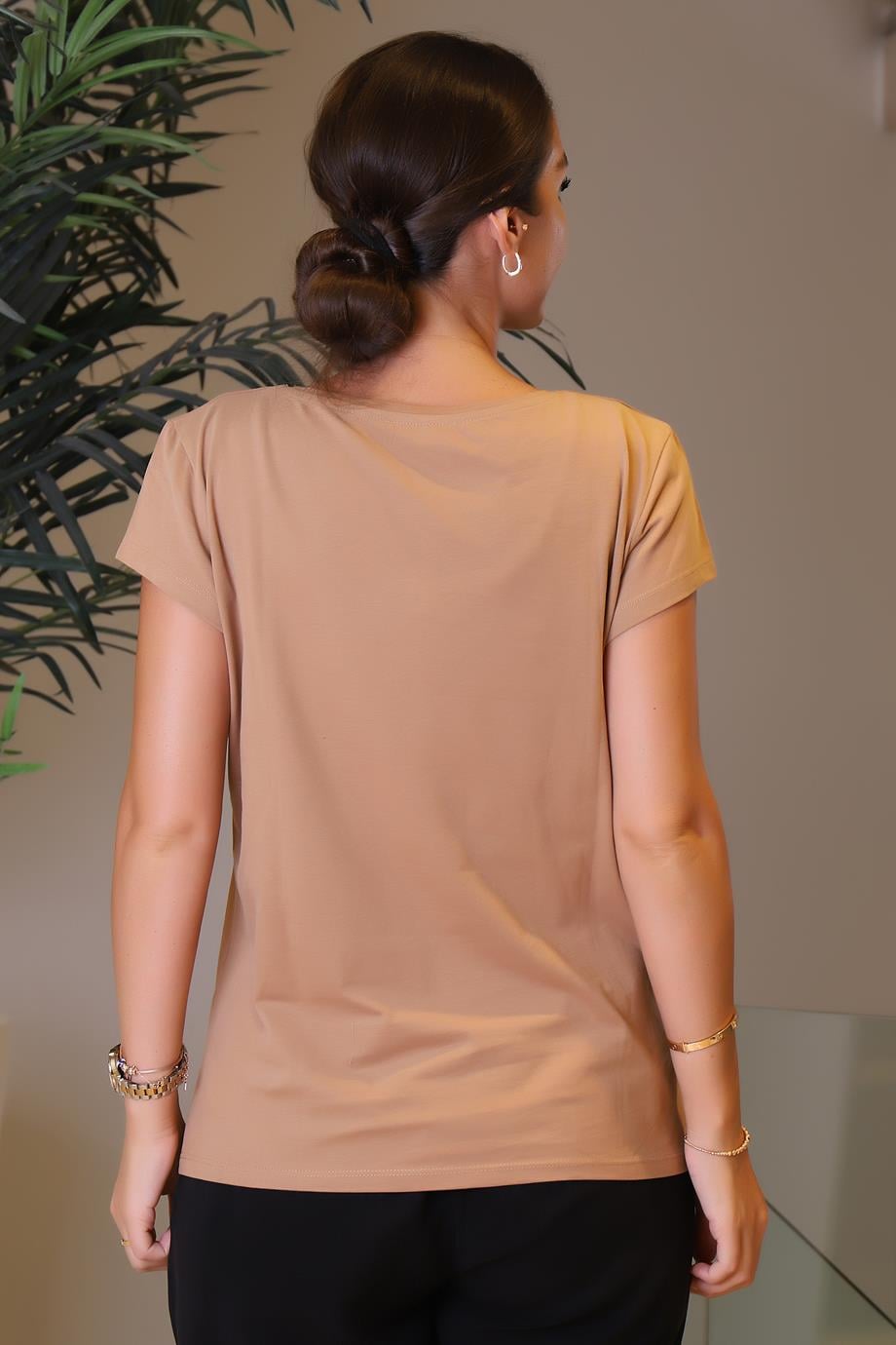 0710-2Y3 F.FRIENDS T-SHIRTCAMEL