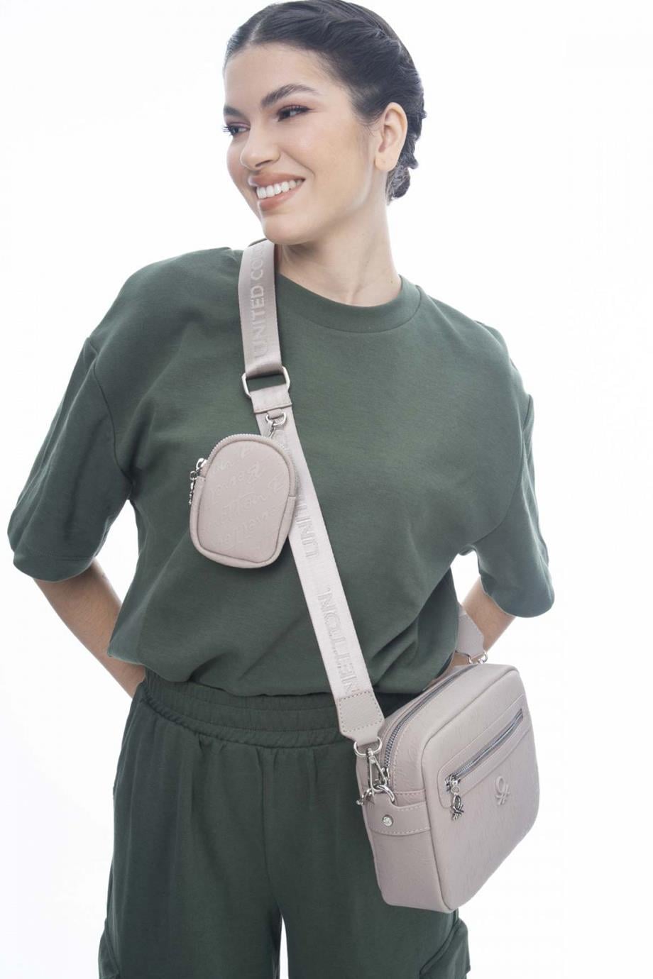 1150-2K4 BENETTON ÇANTATAŞ