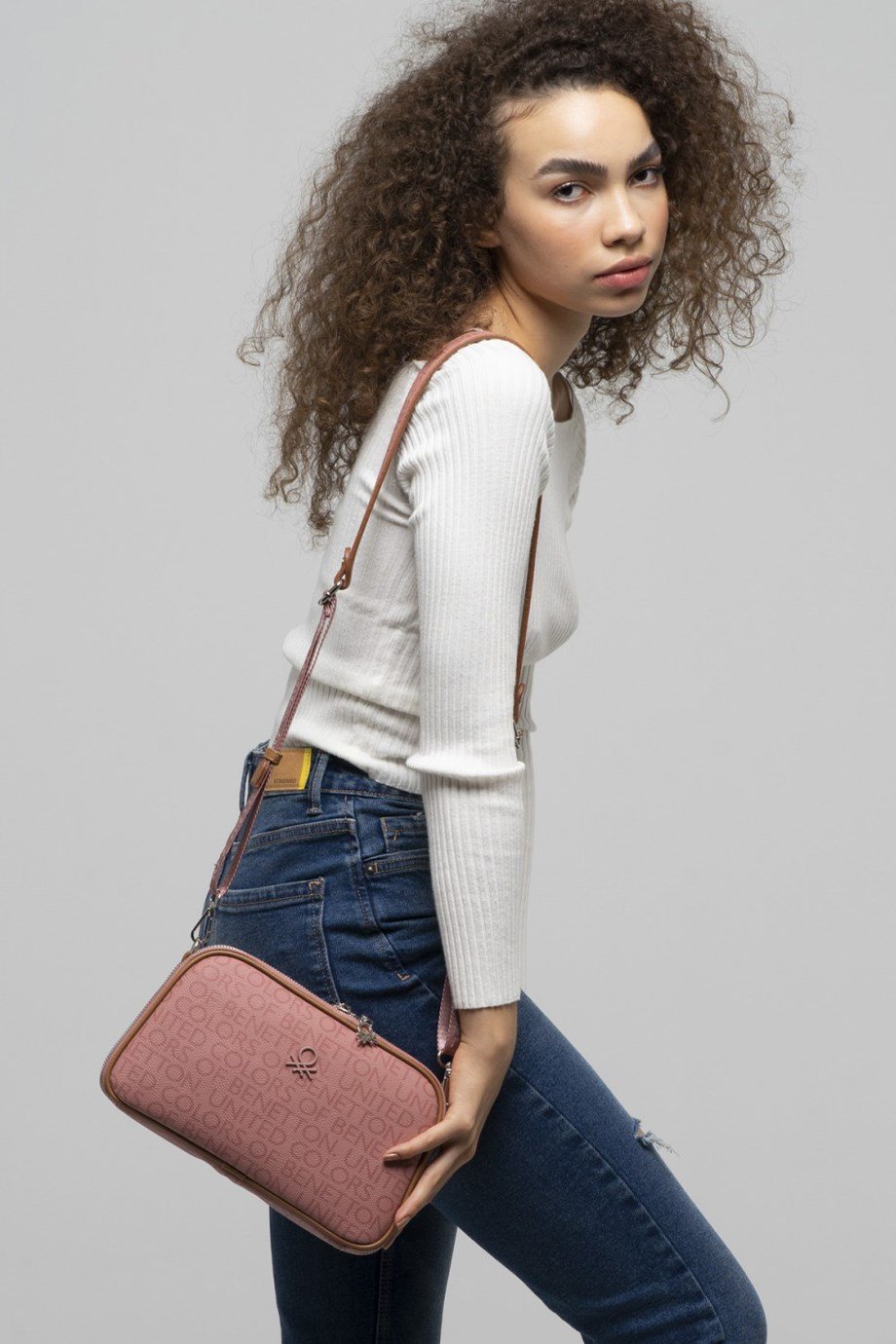 830-2K3 BENETTON ÇANTAGÜL TABA