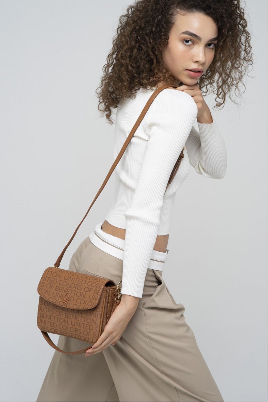 834-2K3 BENETTON ÇANTACAMEL