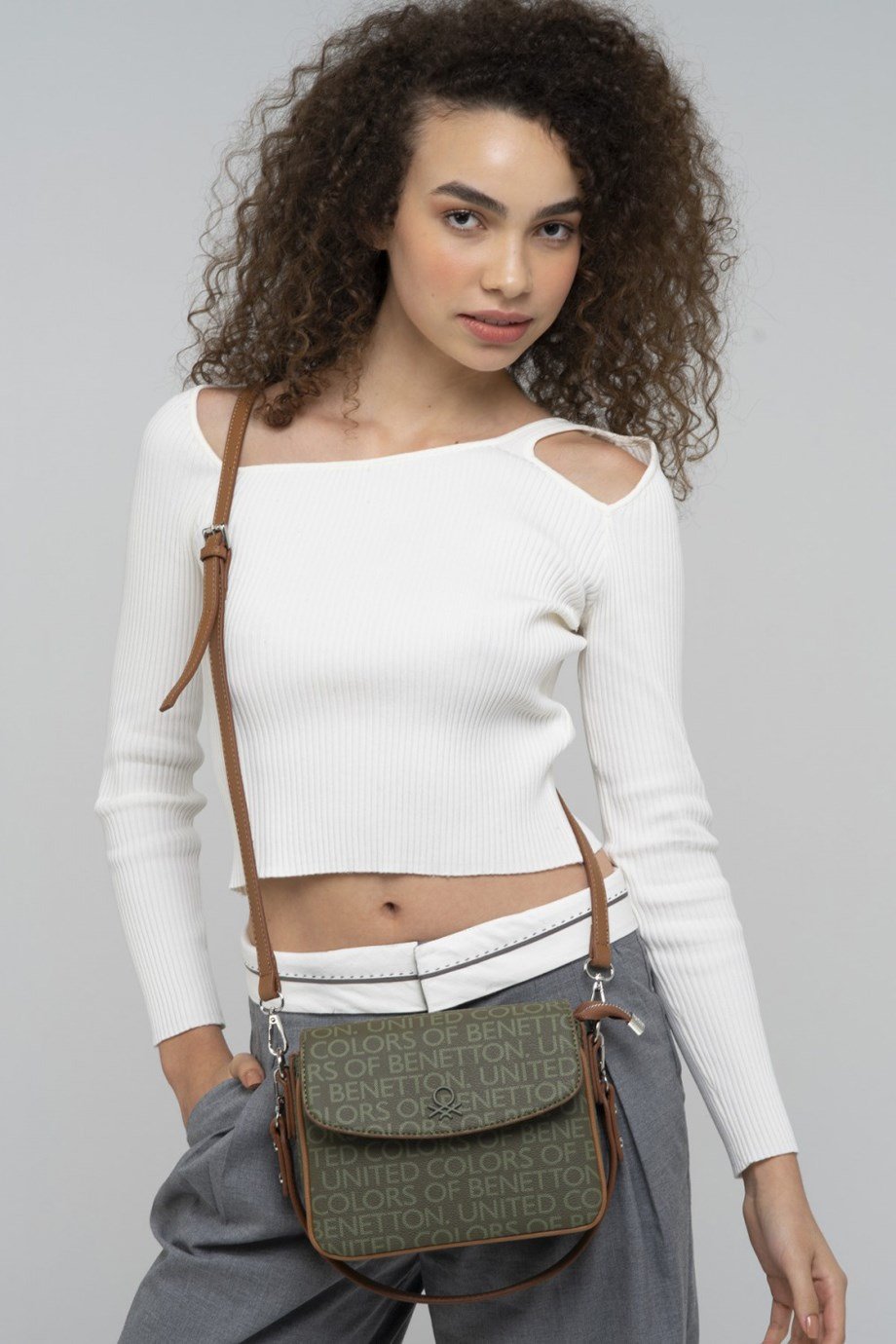 834-2K3 BENETTON ÇANTAHAKİ TABA