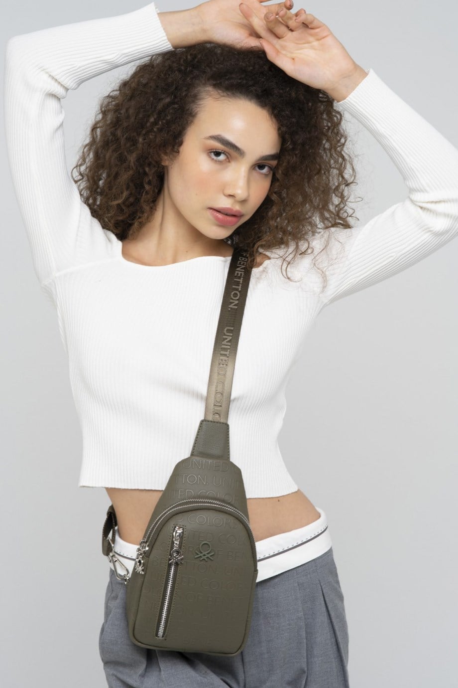 864-2K3 BENETTON ÇANTAHAKİ